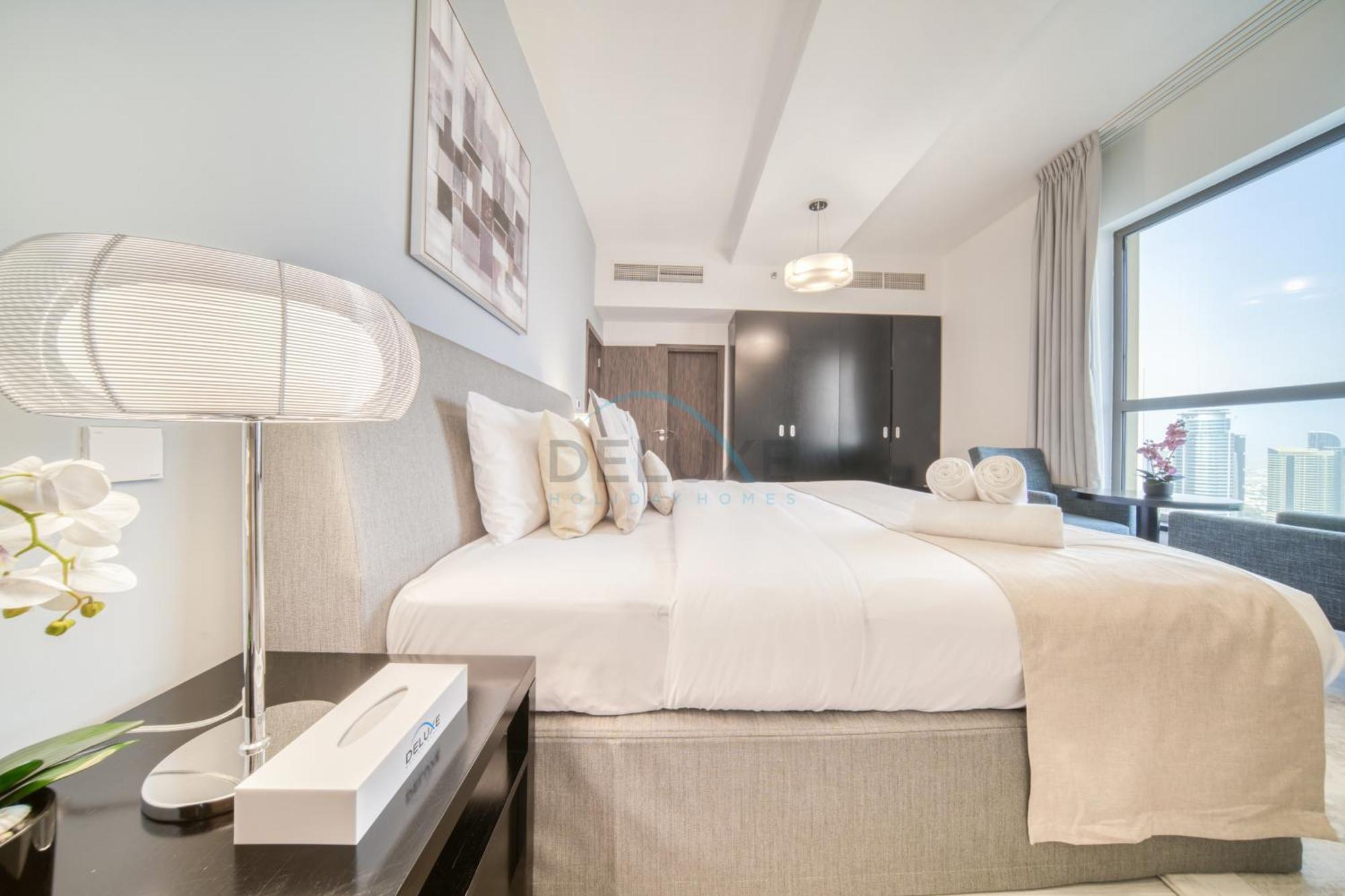 High Floor 2br With A View Of The Marina Canal Steps Away From The , Shams 1, Jbr By Deluxe Homes Dubai