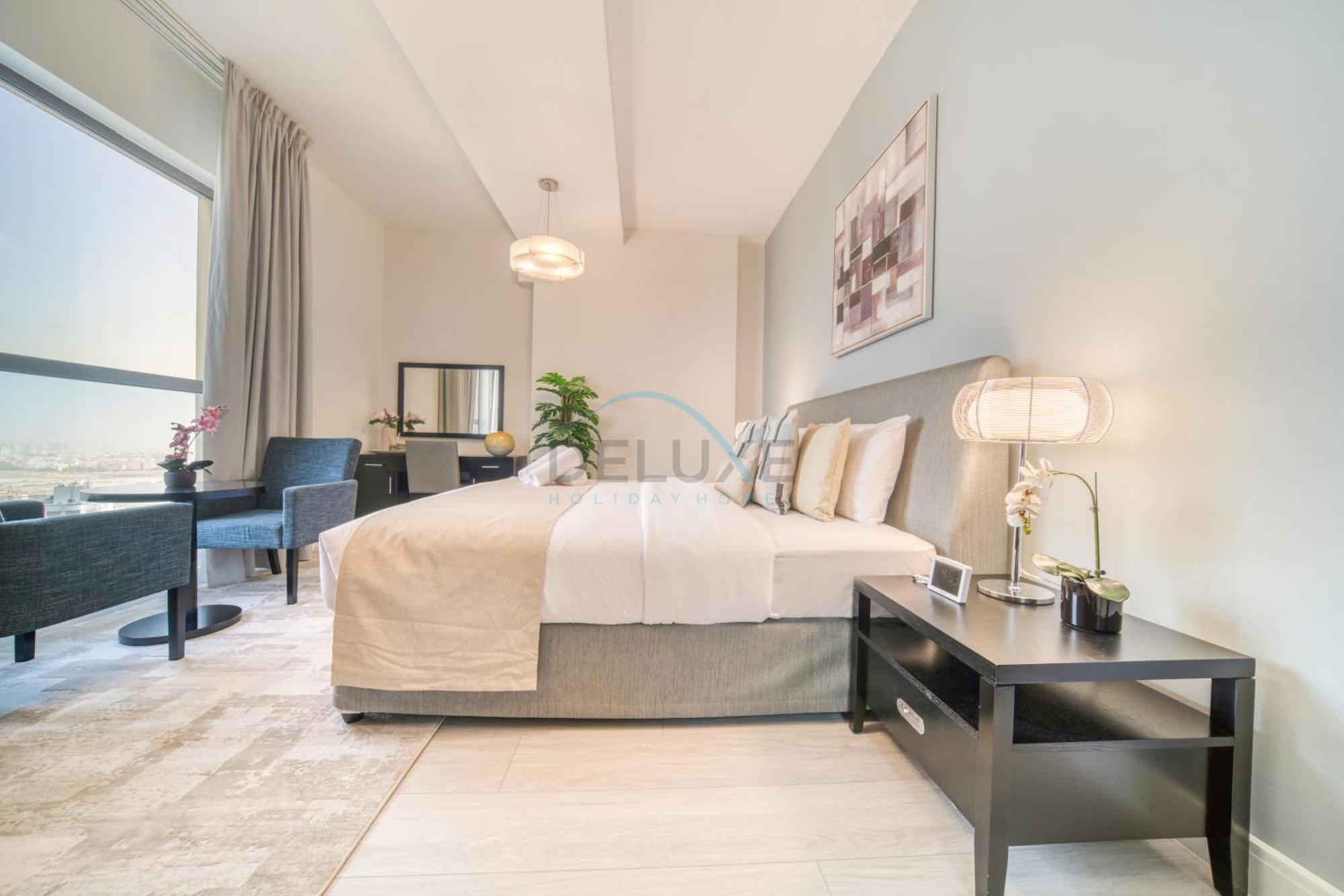 High Floor 2br With A View Of The Marina Canal Steps Away From The , Shams 1, Jbr By Deluxe Homes Apartment *