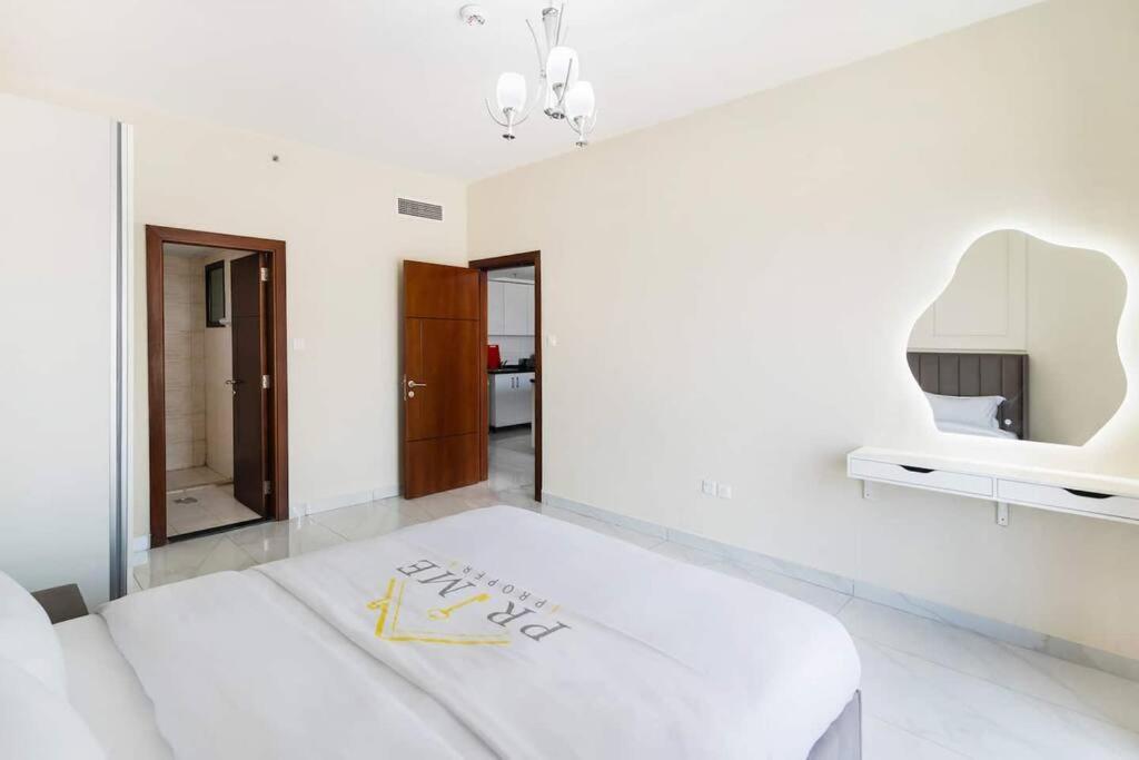 Super Elegant 1bhk - Bnh Tower Apartment