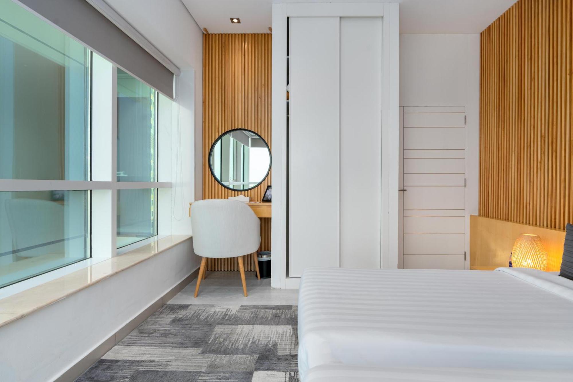 Apartment Samaya - Marina Walk Luxurious Apts Dubai