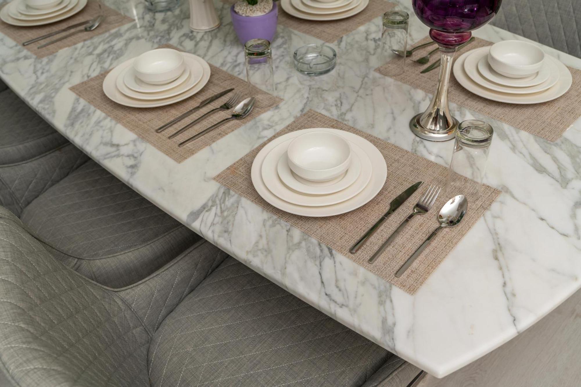 Samaya - Marina Walk Luxurious Apts