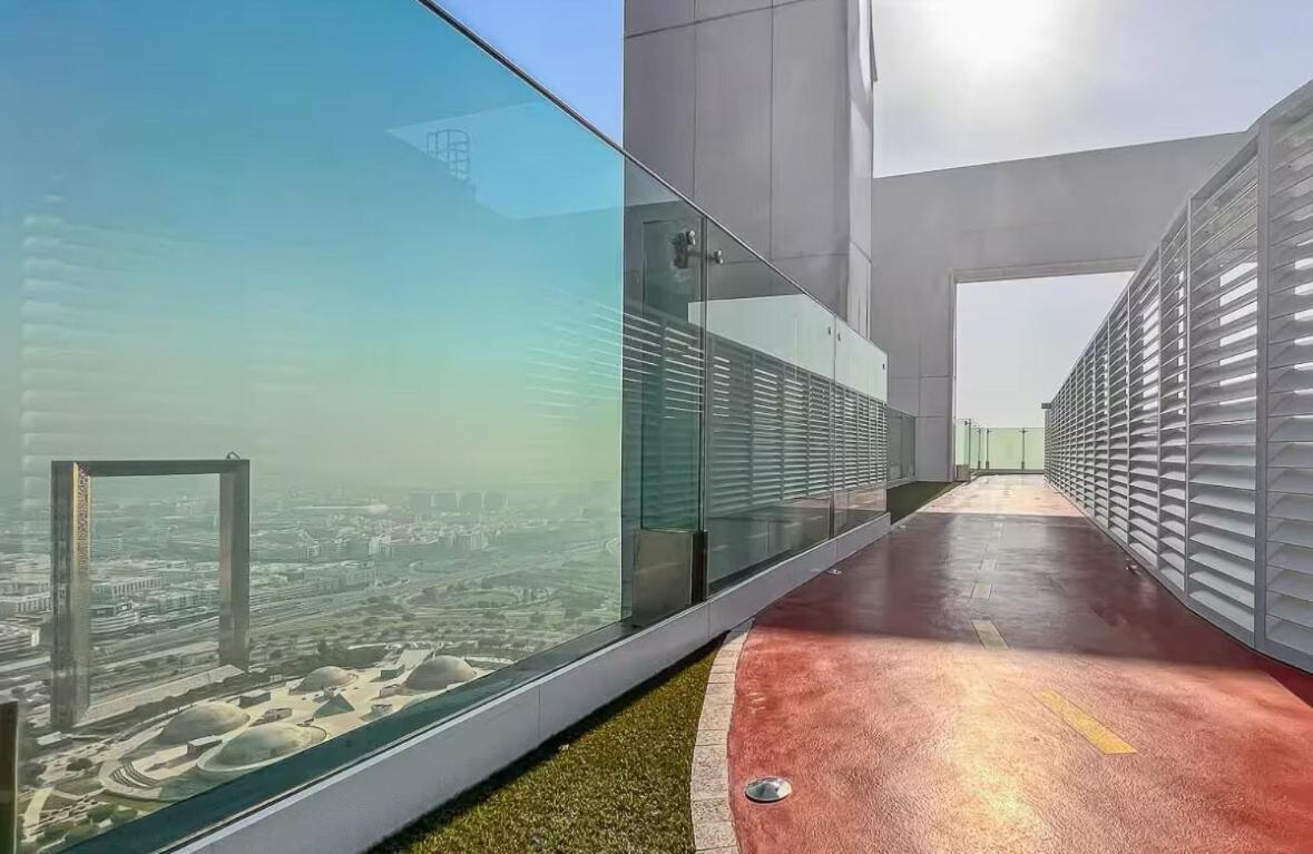 Luxury 1 Bed In The Heart Of The City! Free Wifi Apartment *