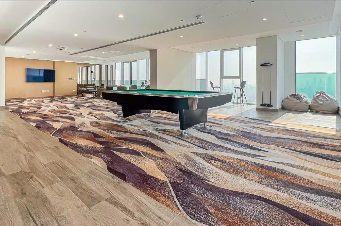 Luxury 1 Bed In The Heart Of The City! Free Wifi * Dubai