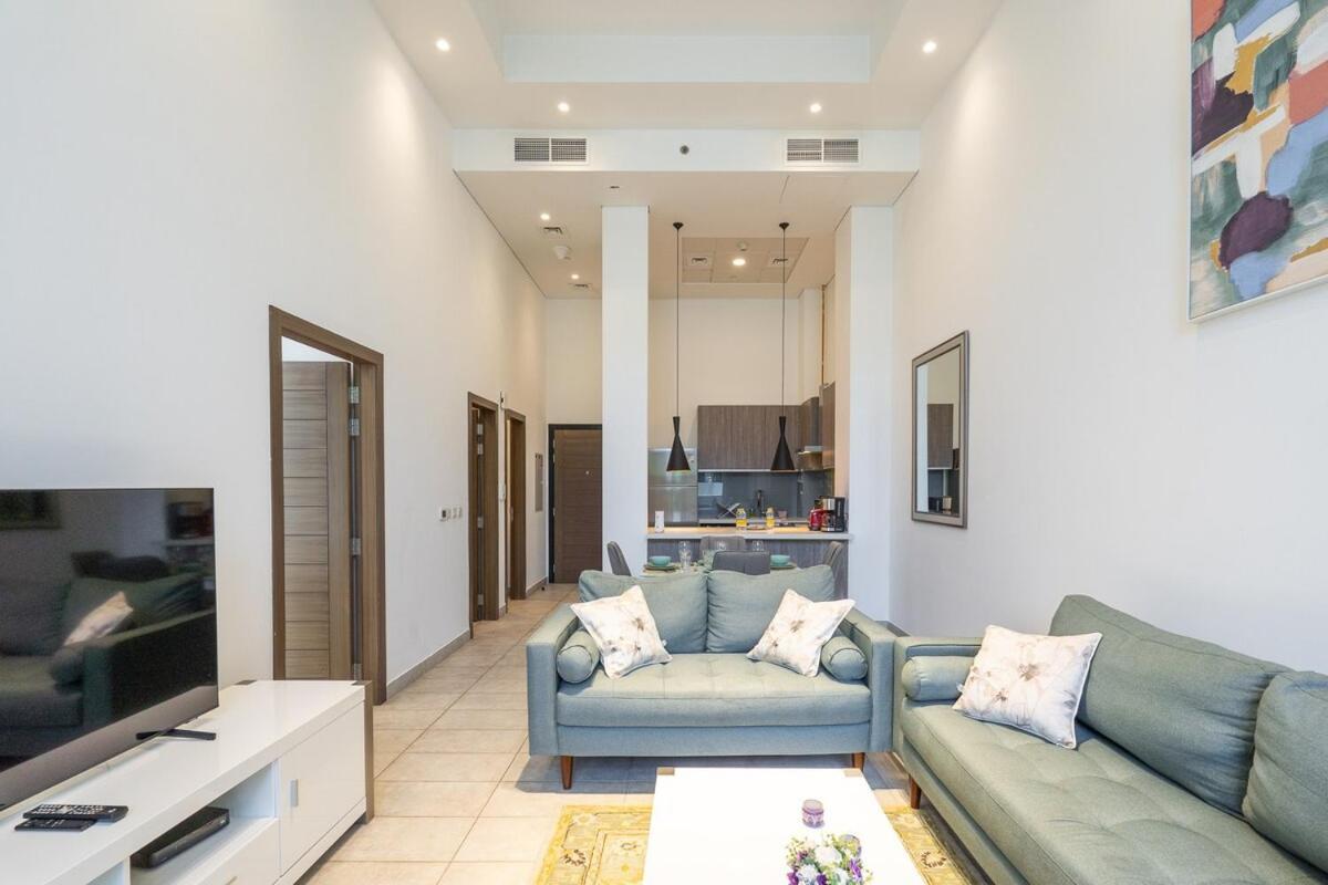 Apartment Stylish 2-bedroom Perfect For Family In Jvc Dubai