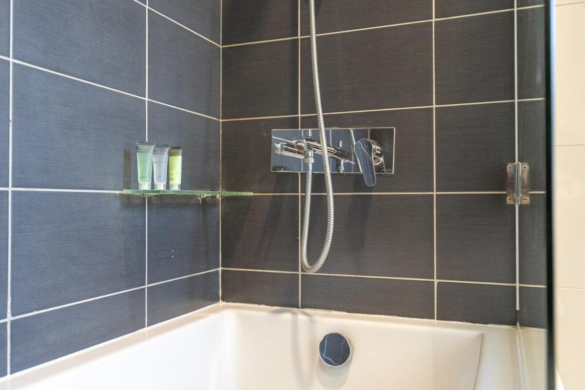 Apartment Stylish 2-bedroom Perfect For Family In Jvc Dubai