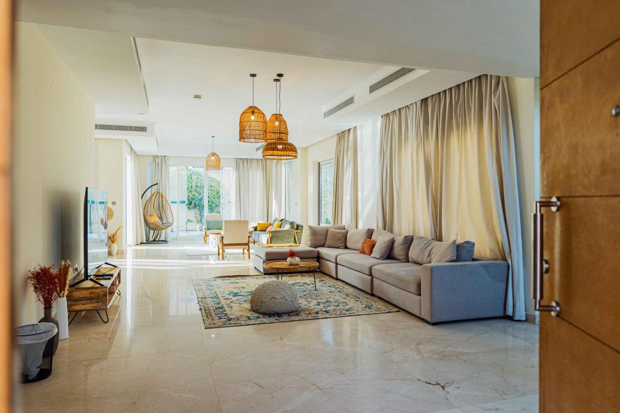Stunning 4br Jumeira Park With Pool And Jacuzzi Villa *