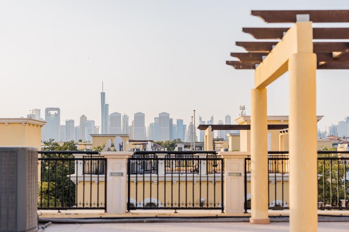 Stunning 4br Jumeira Park With Pool And Jacuzzi Dubai