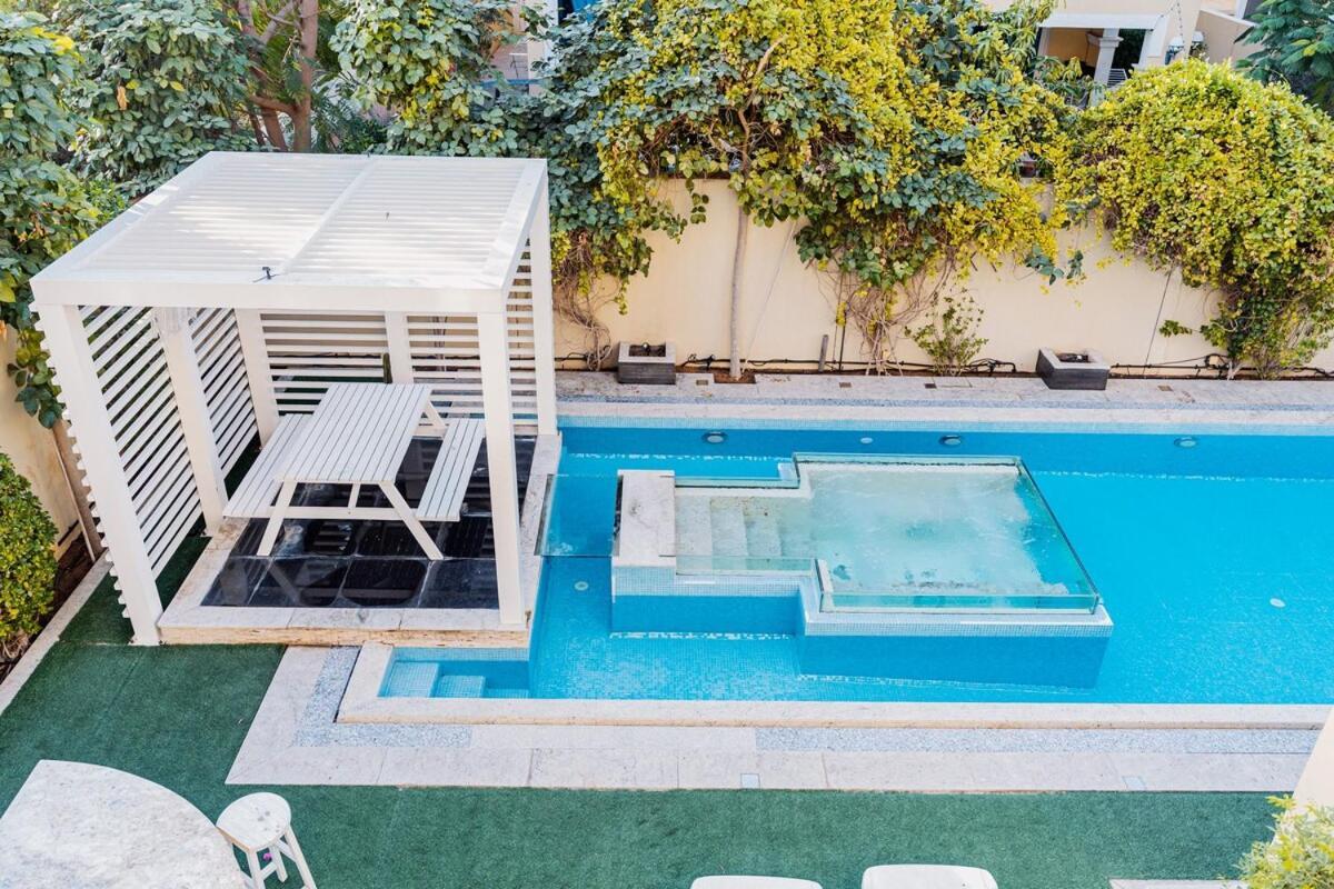 Stunning 4br Jumeira Park With Pool And Jacuzzi