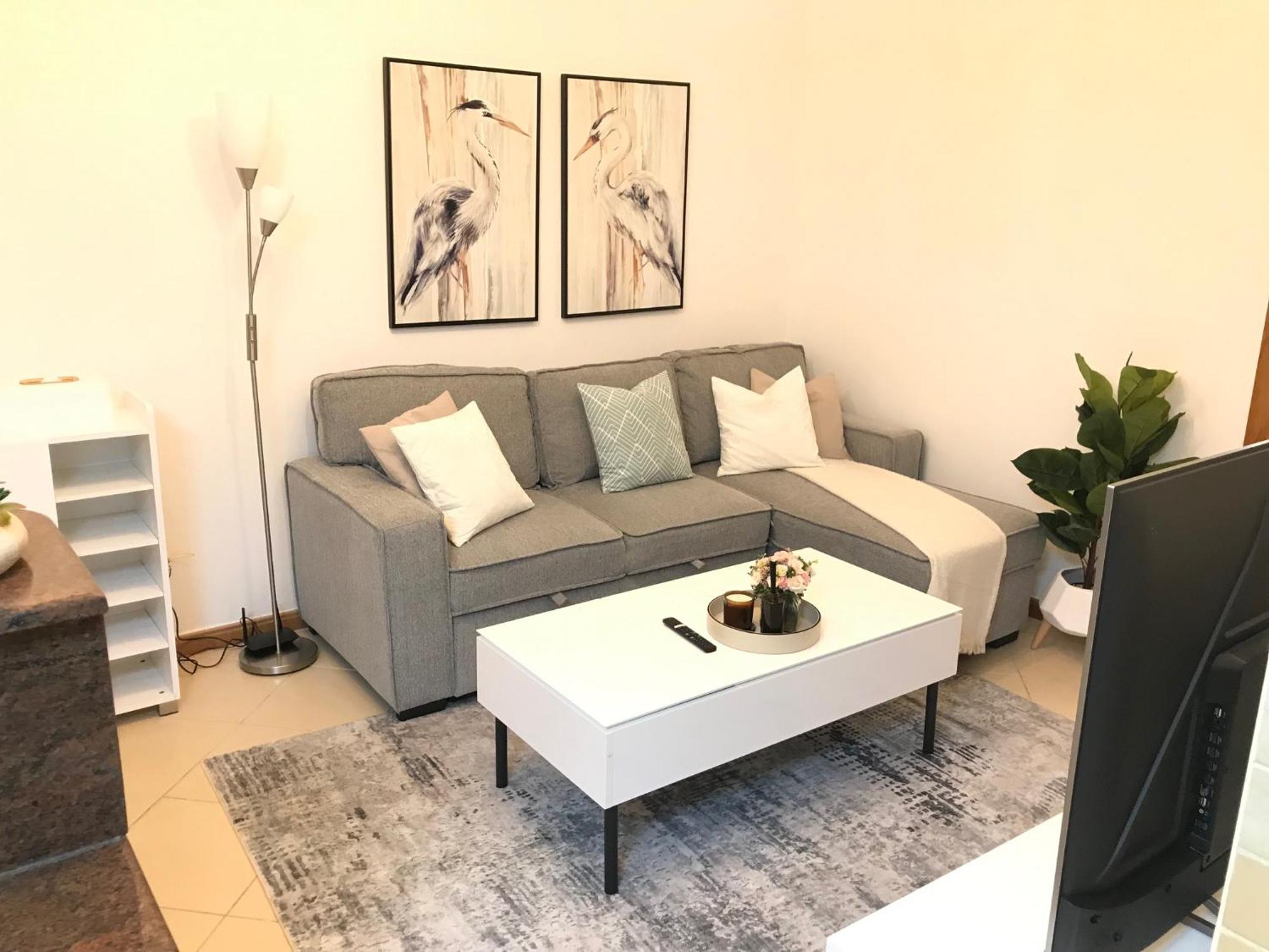 Cozy One Bedroom Close To And Metro Station * Dubai