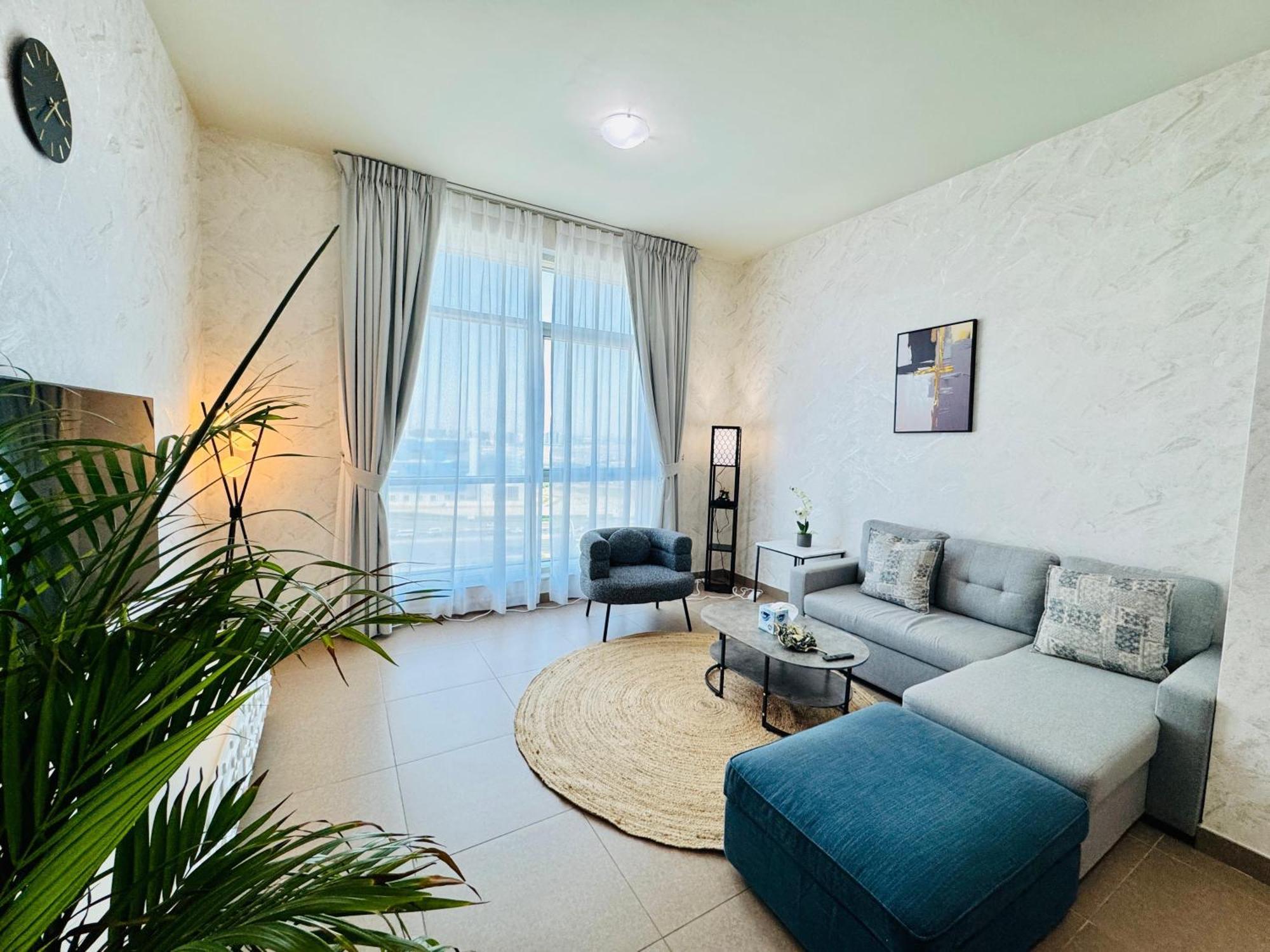 Apartment Hm- 702 Specious And Large Fully Furnished One Bedroom Dubai