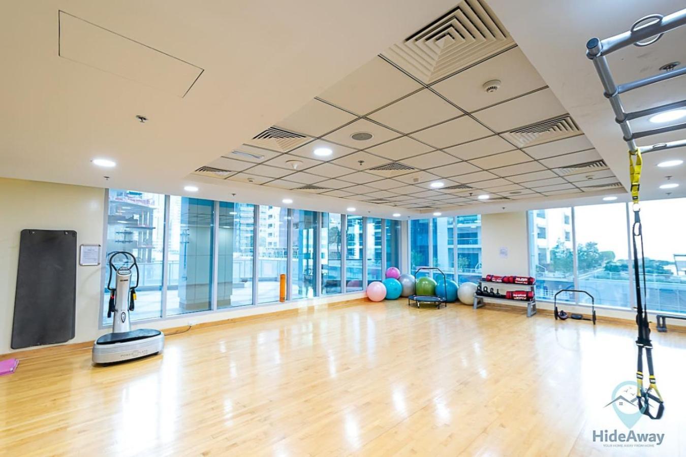 Apartment 1br Modern, Stylish Mins To Marina Dubai