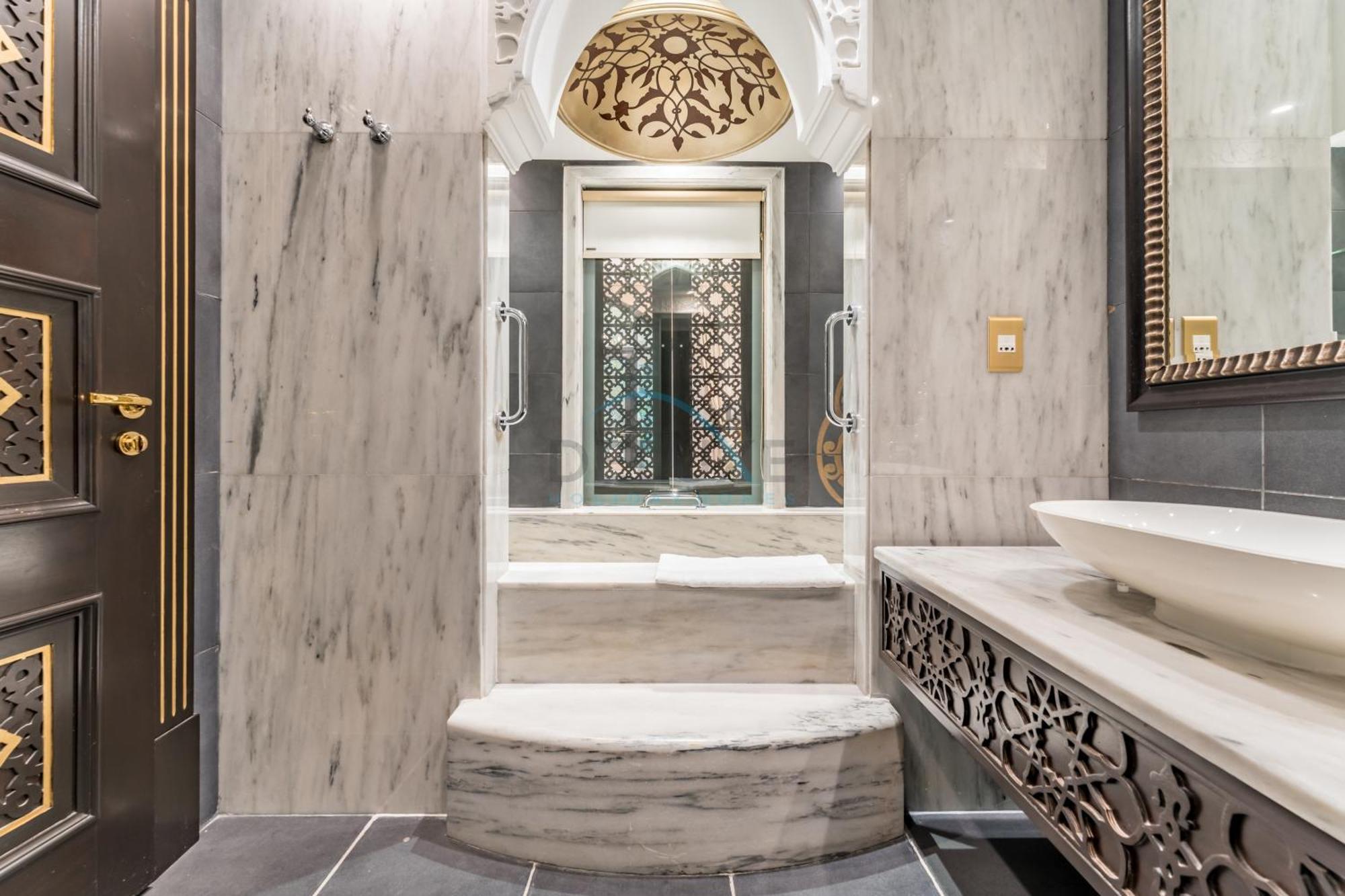 Near 5br And Assistant With Private Pool And Balcony, Jumeirah Zabeel Saray Villa, Palm Jumeirah By Deluxe Homes * Dubai