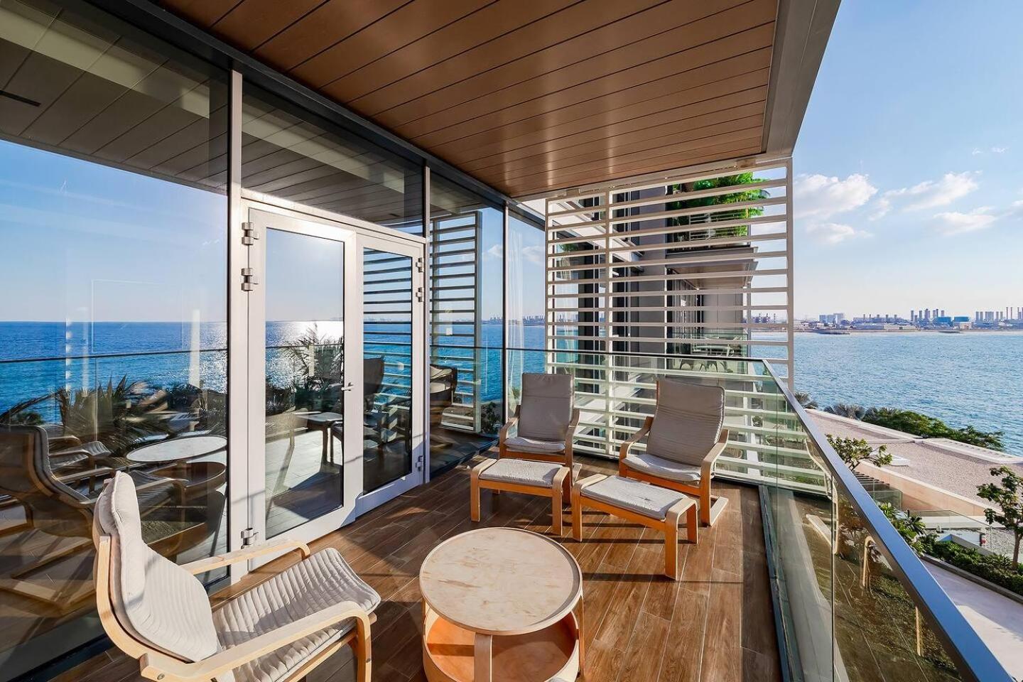 Apartment Bluewaters Sea View 2br Pool & Gym & Beachfront