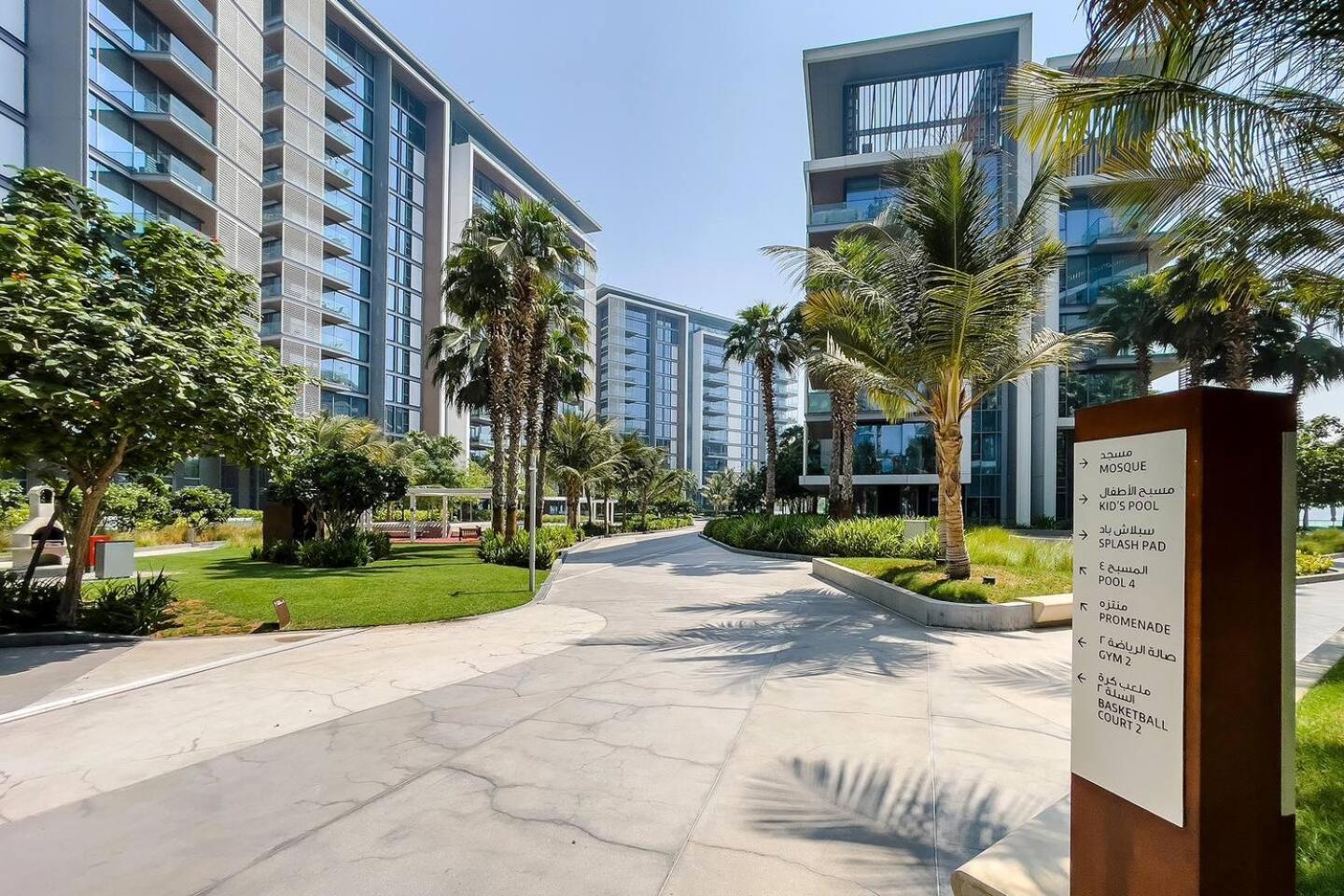 Apartment Bluewaters Sea View 2br Pool & Gym & Beachfront