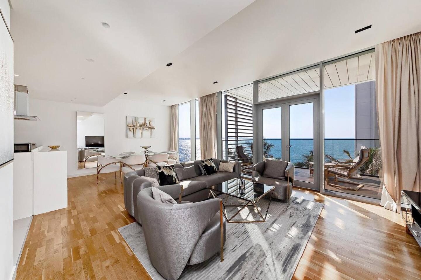 Apartment Bluewaters Sea View 2br Pool & Gym & Beachfront Dubai