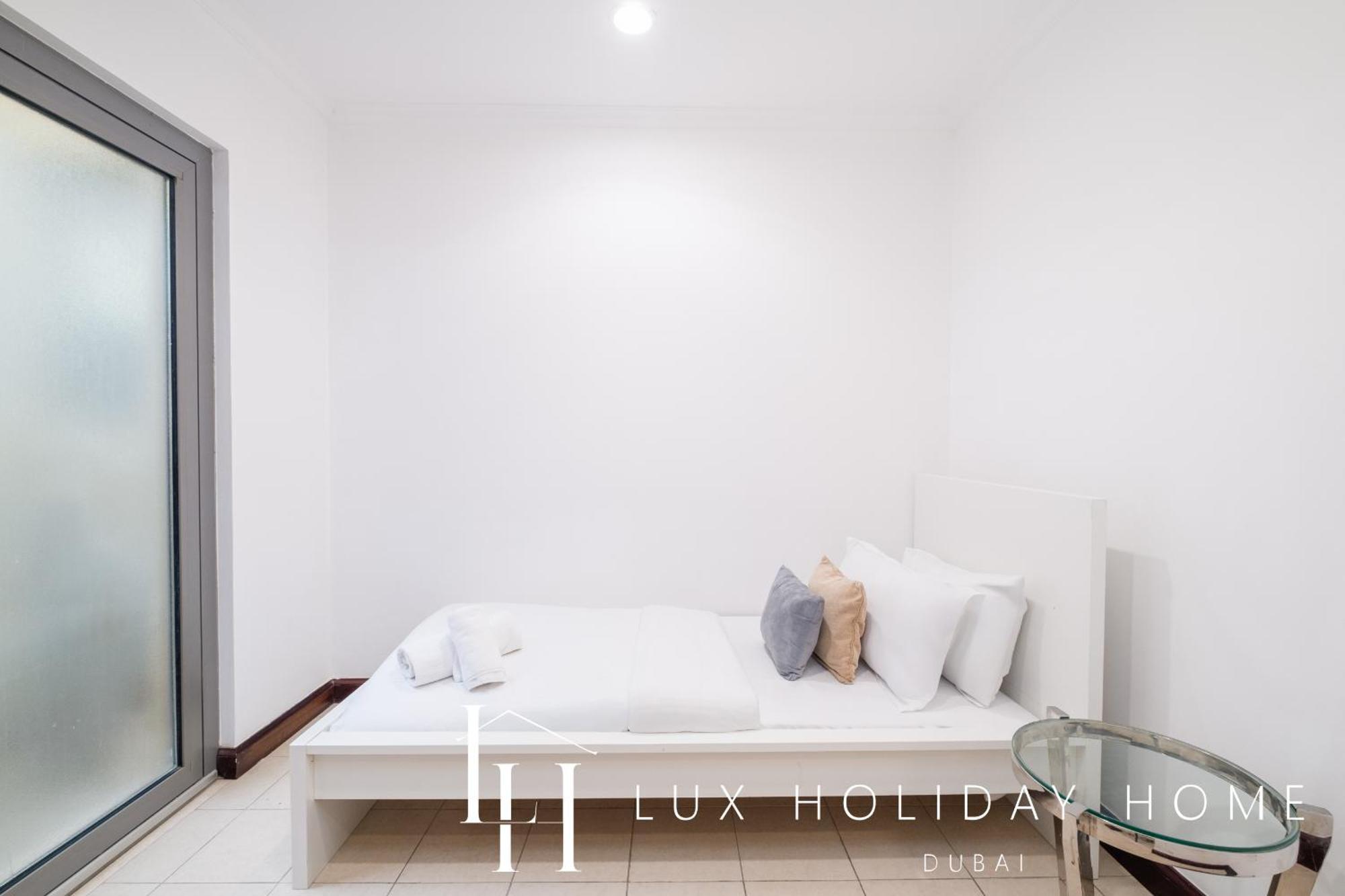 Lux - The Ocean Pearl