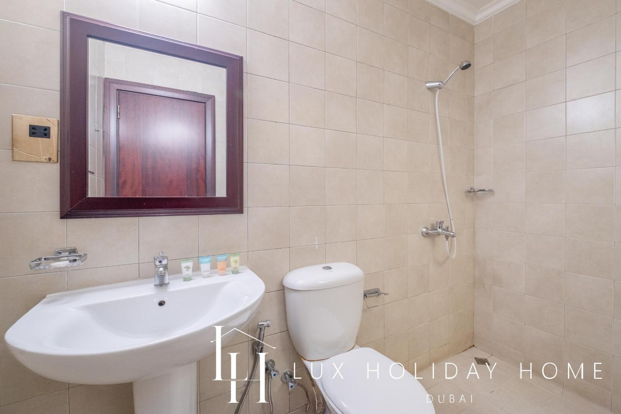Lux - The Ocean Pearl Dubai