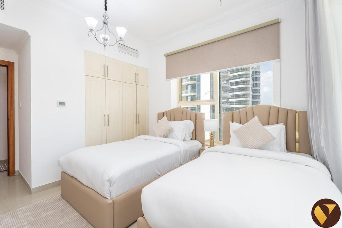 Manchester Tower With Marina Views And Balconies * Dubai