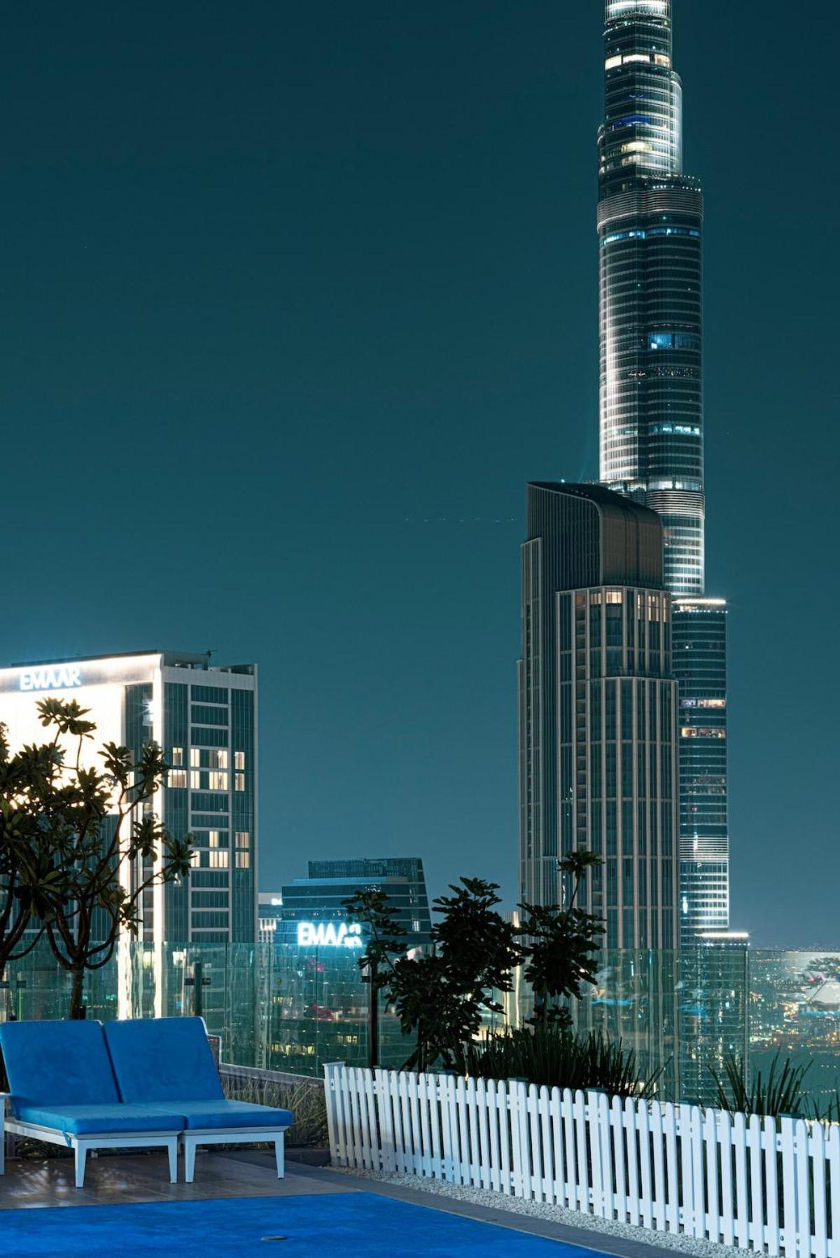 Apartment Burj Khalifa Views From The Highest Infinity Pool In Dubai