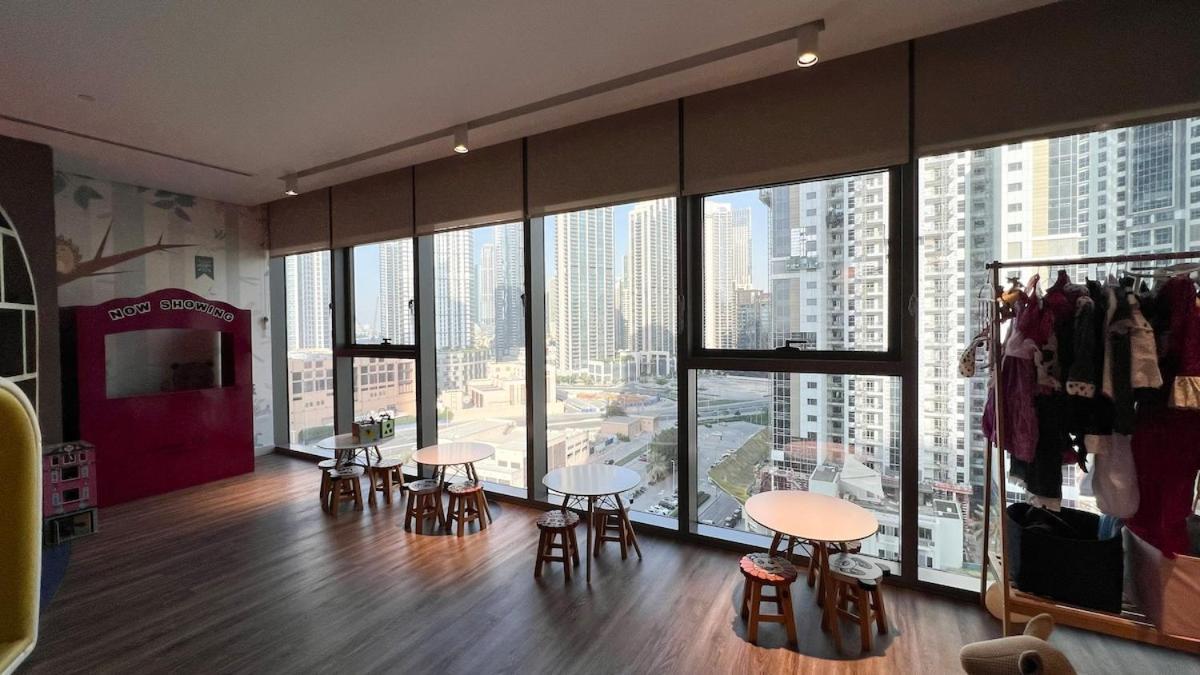 Burj Khalifa Views From The Highest Infinity Pool In Apartment
