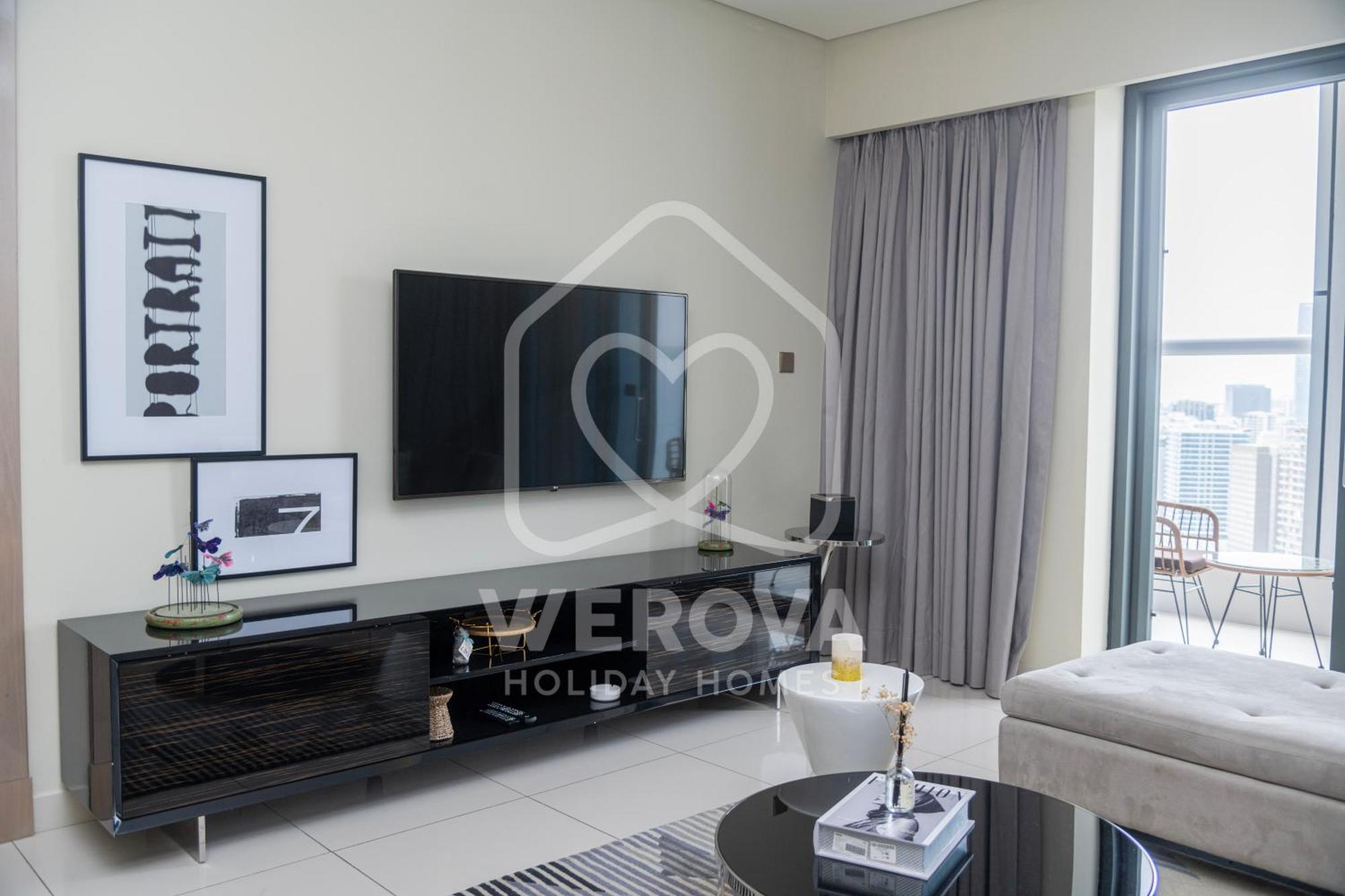 Burj Khalifa View Luxurious 1br Apartment Dubai