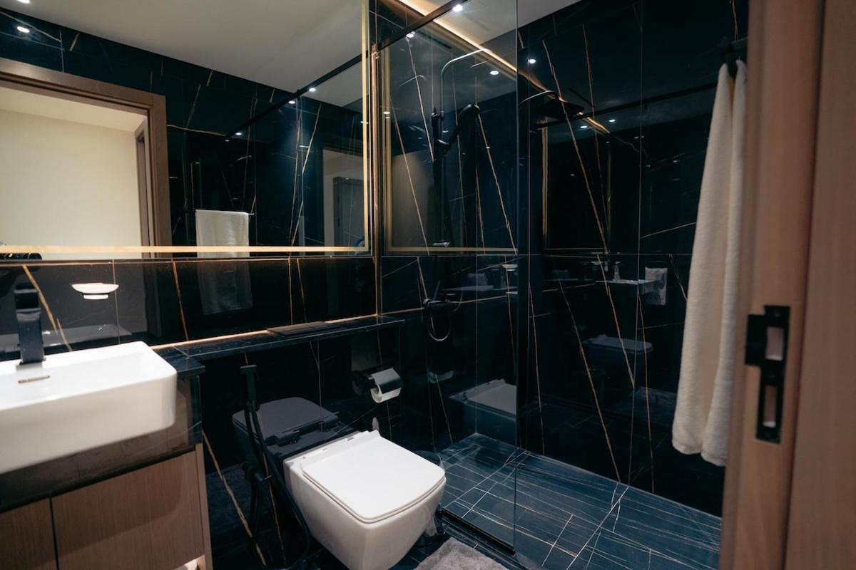 Luxury 2 Bedroom Unit, Prime Location Dubai
