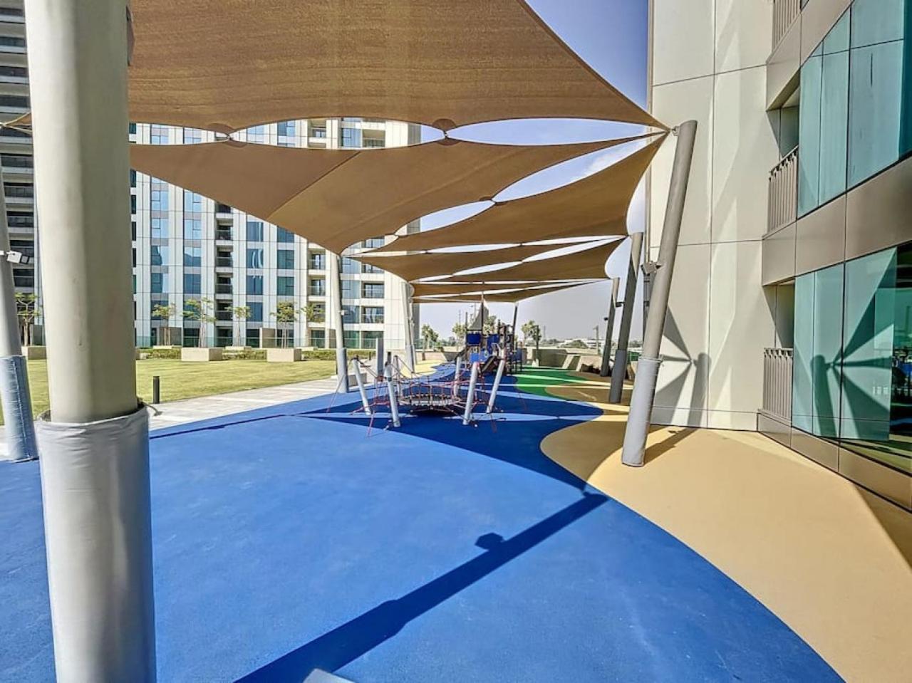 Downtown Views 2 - Gorgeous Three Bedroom *