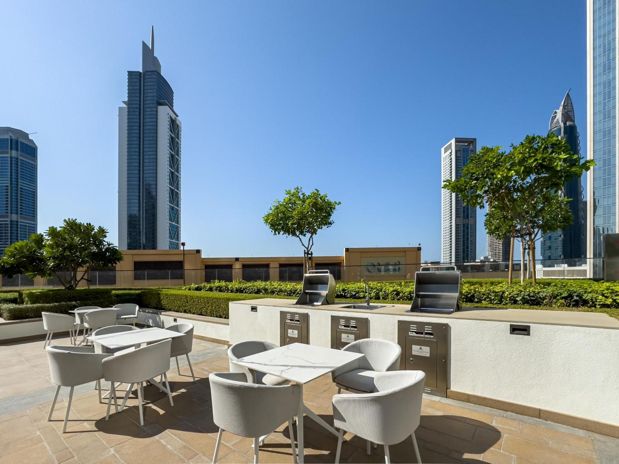 Brand New - Modern 1br In Downtown I Near Burj Khalifa & Mall Dubai