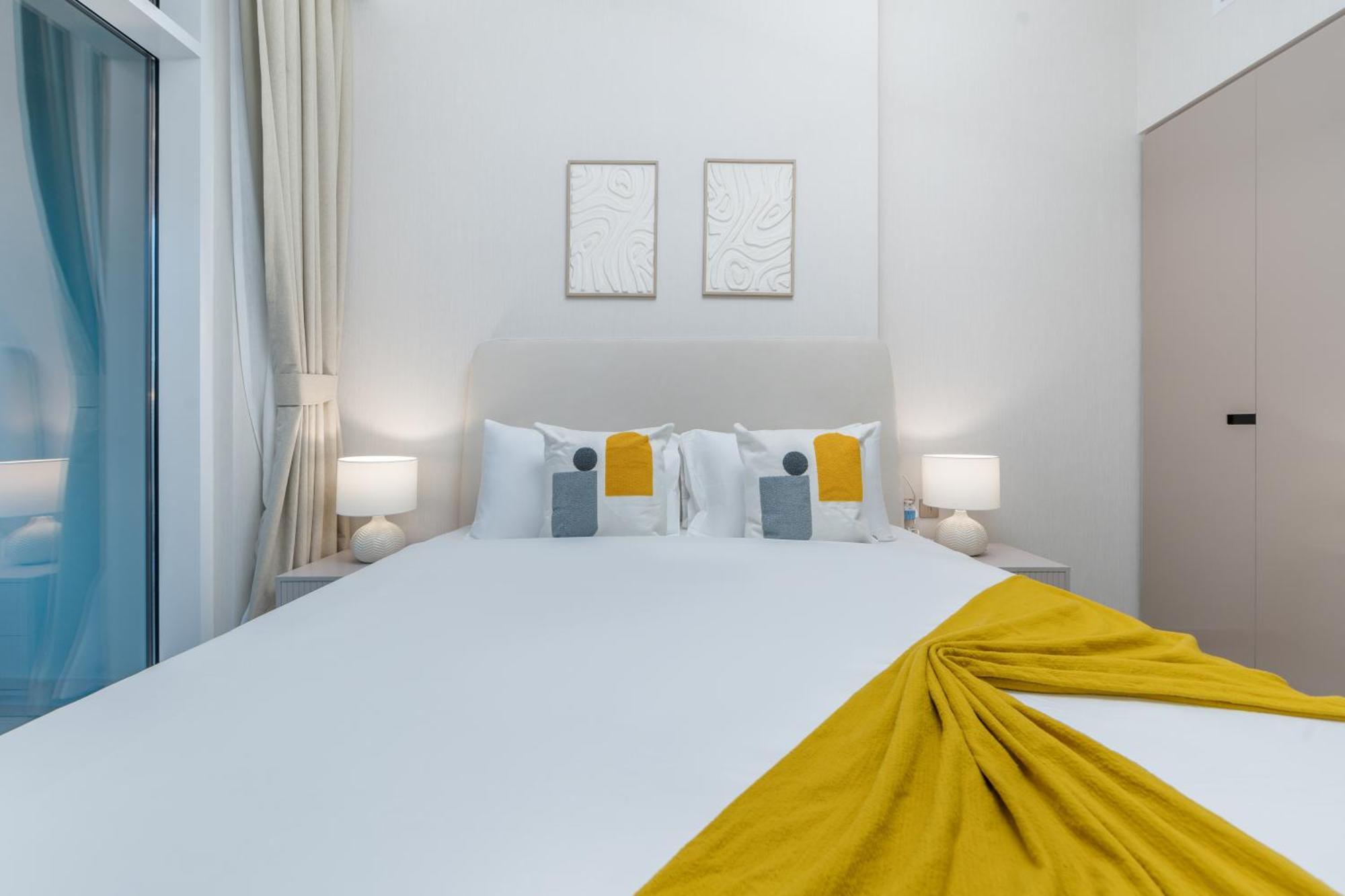 Apartment Chic Missoni 1br At The Canal Dubai