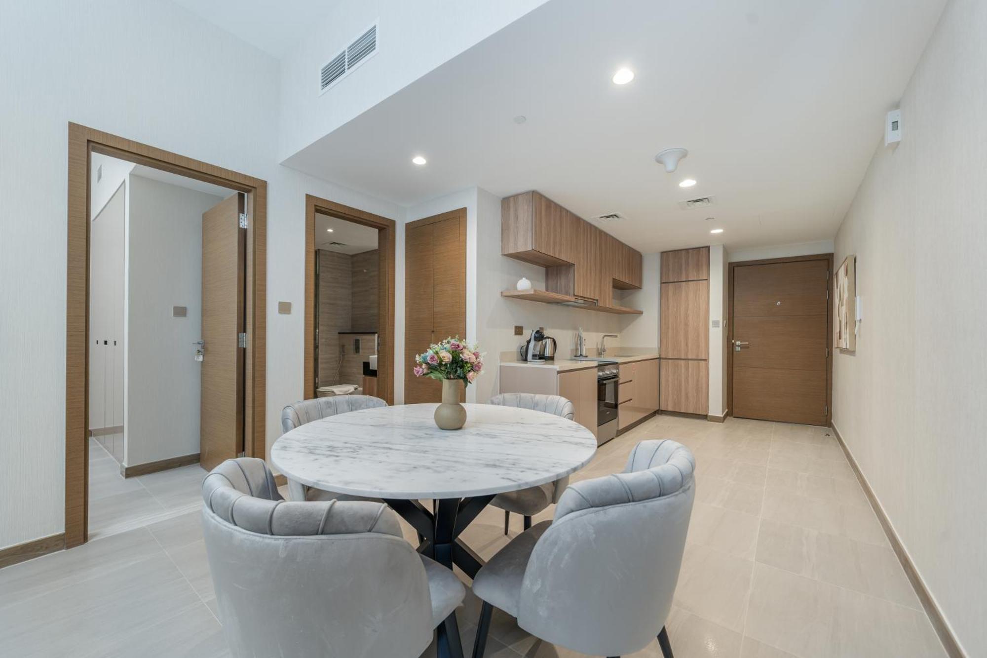 Apartment Chic Missoni 1br At The Canal Dubai