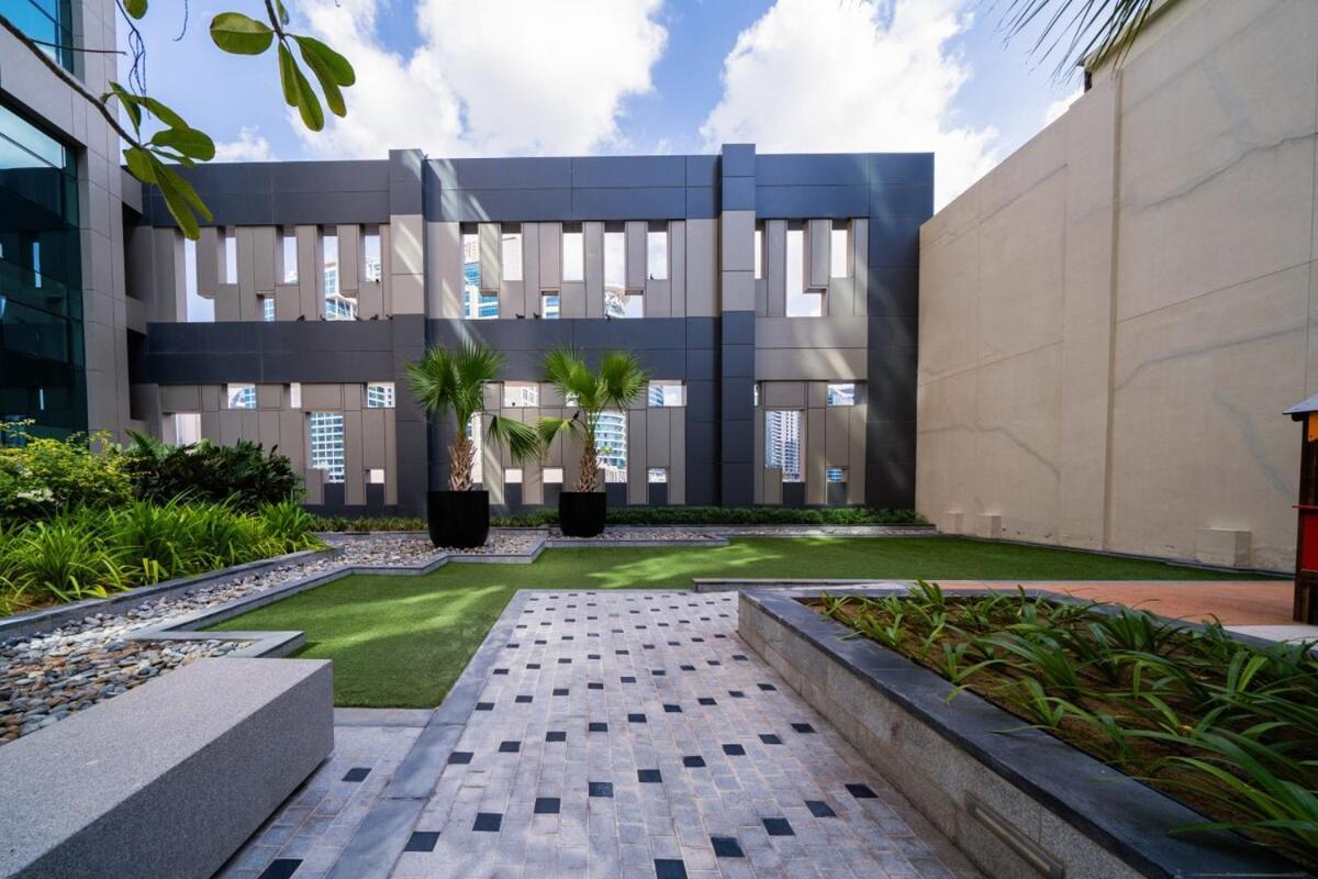 Stylish 1br In Business Bay * Dubai