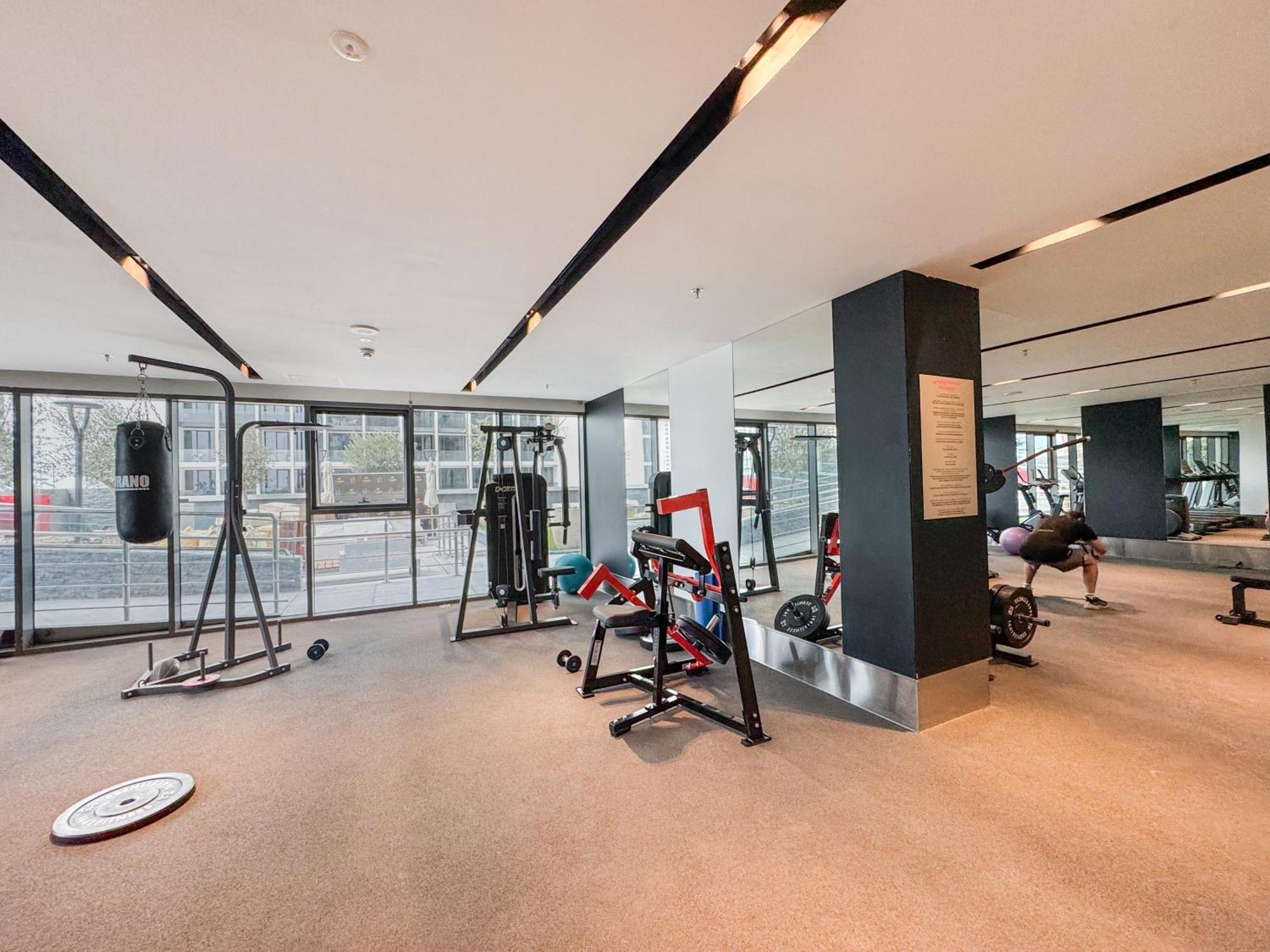 Stylish 2brurban Retreat 10 Min To Burj Khalifa