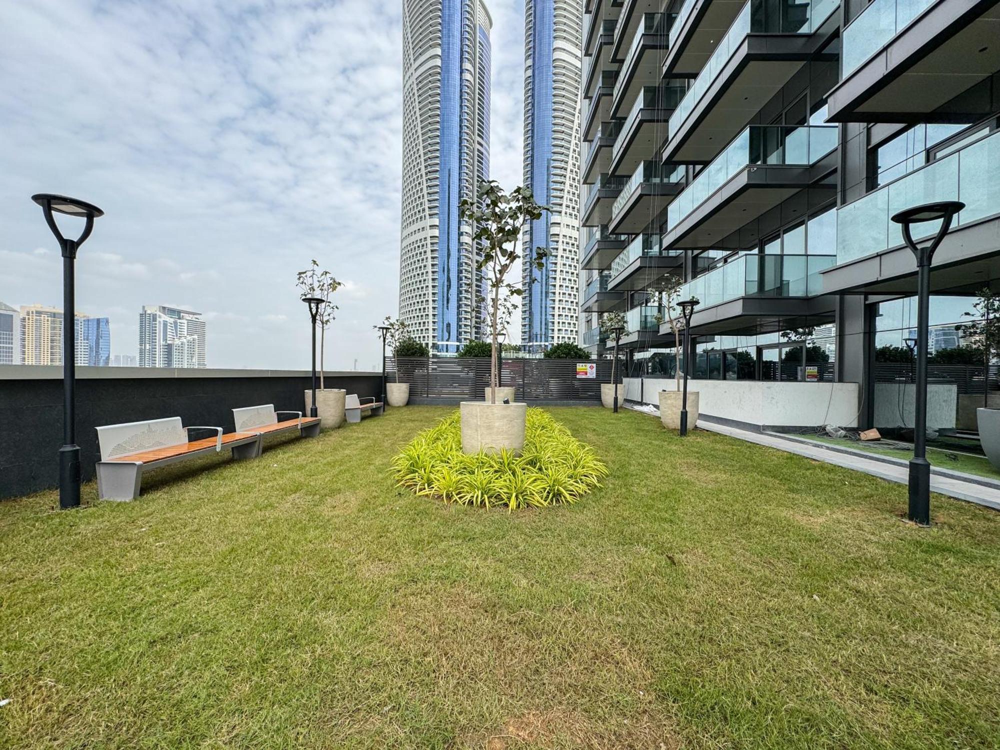 Stylish 2brurban Retreat 10 Min To Burj Khalifa * Dubai