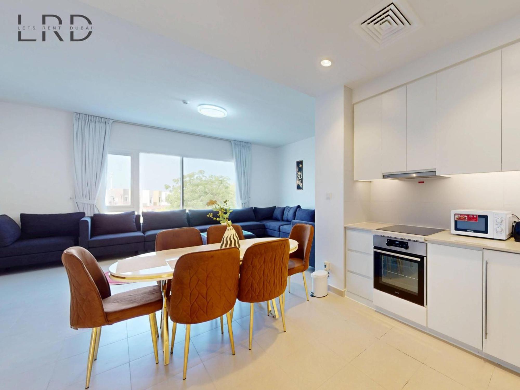 Bright And Cozy 2br In Emaar South *