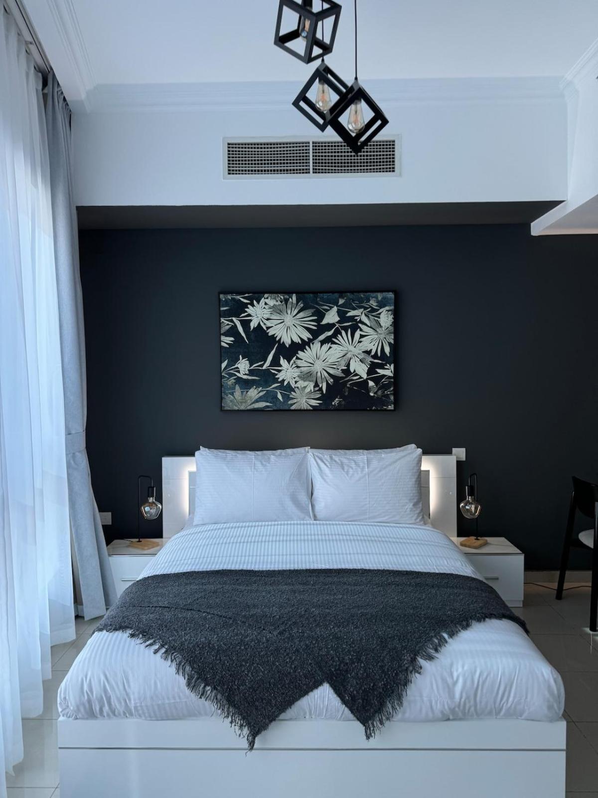 Modern In Marina, Jbr Dubai