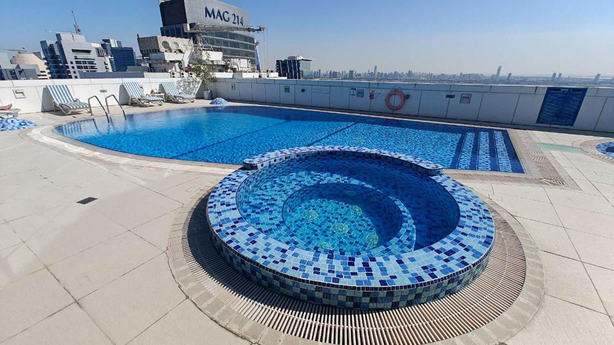 Modern 2br In Jlt - Prime Location Apartment