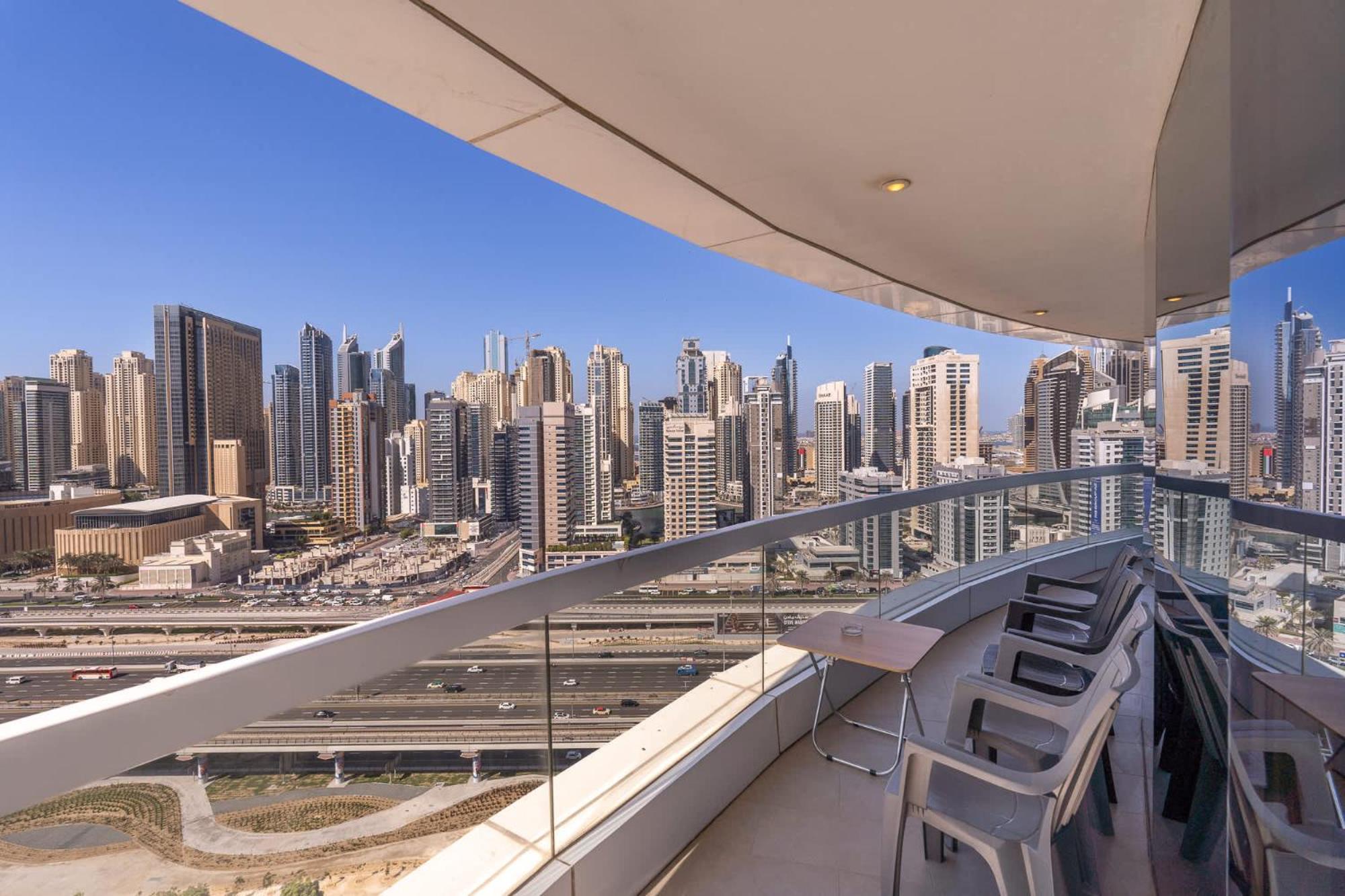 Modern 2br In Jlt - Prime Location * Dubai