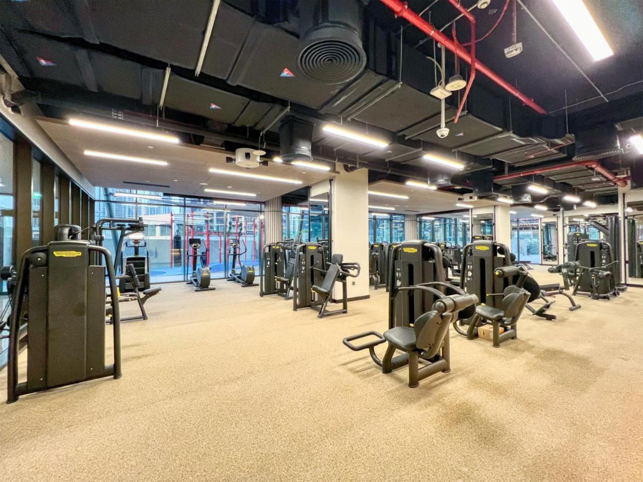 Luxury In Peninsula Five, Business Bay *