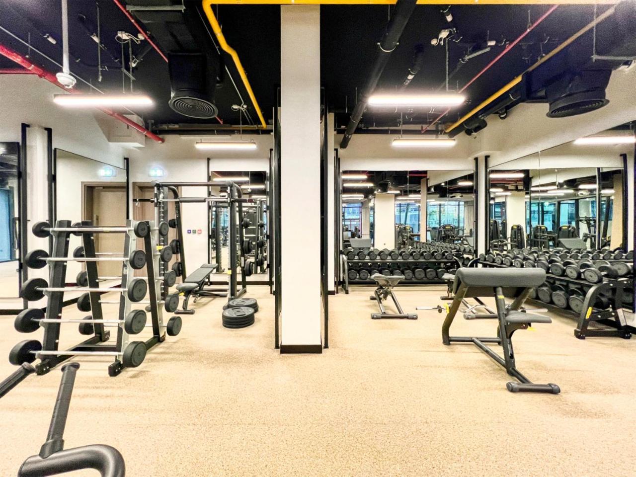Luxury In Peninsula Five, Business Bay Apartment *
