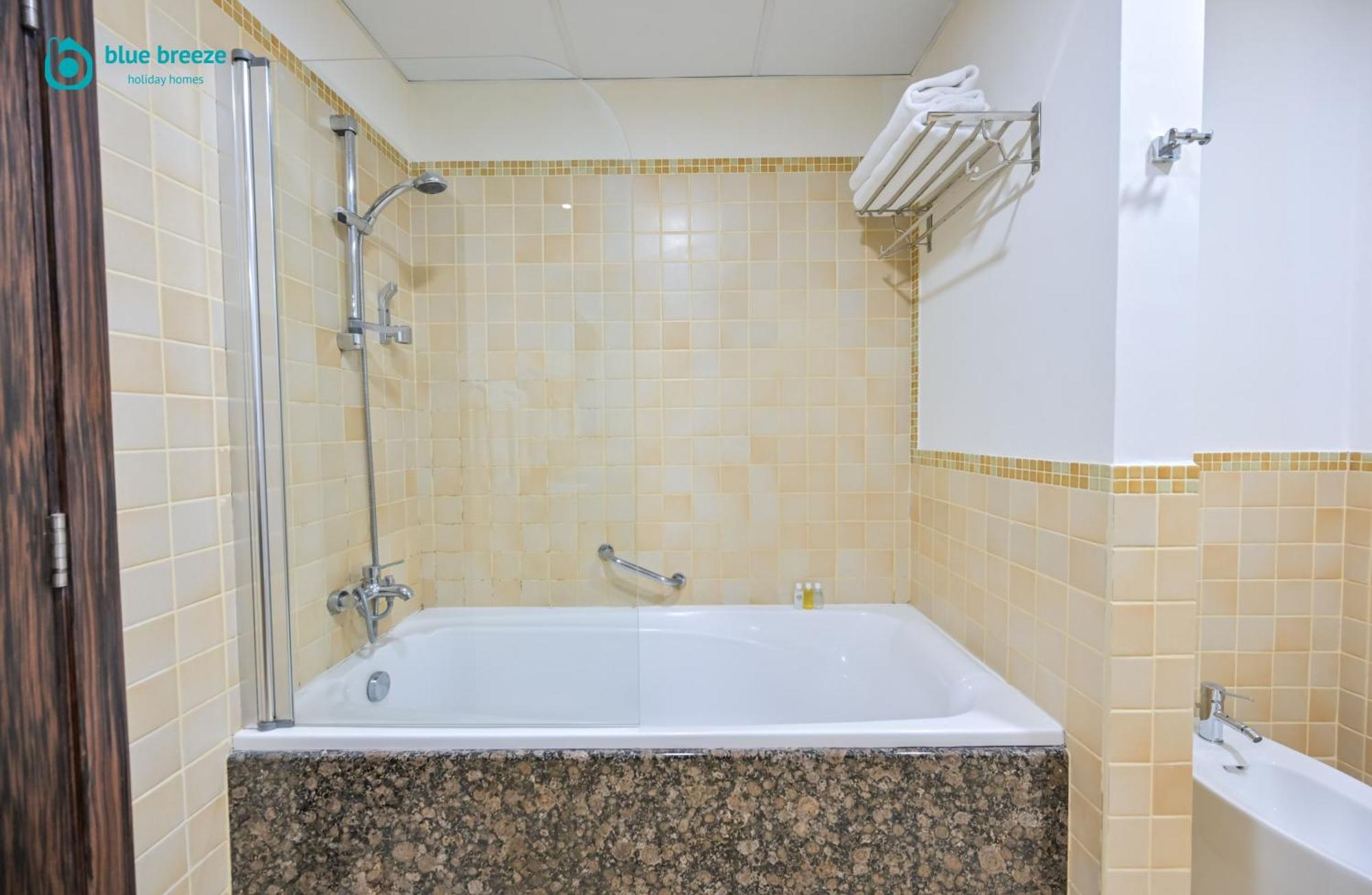 Blue Breeze - Elegant 3br With Panoramic Marina Views In Jbr *