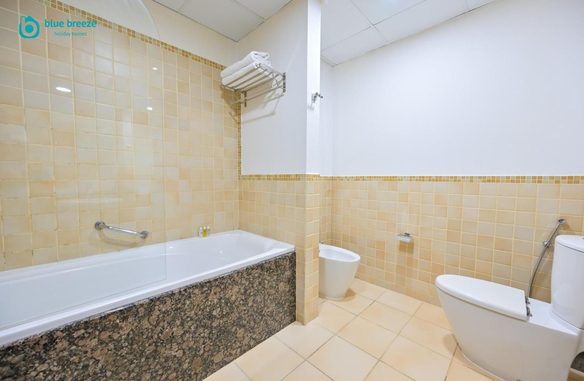 Blue Breeze - Elegant 3br With Panoramic Marina Views In Jbr Apartment *