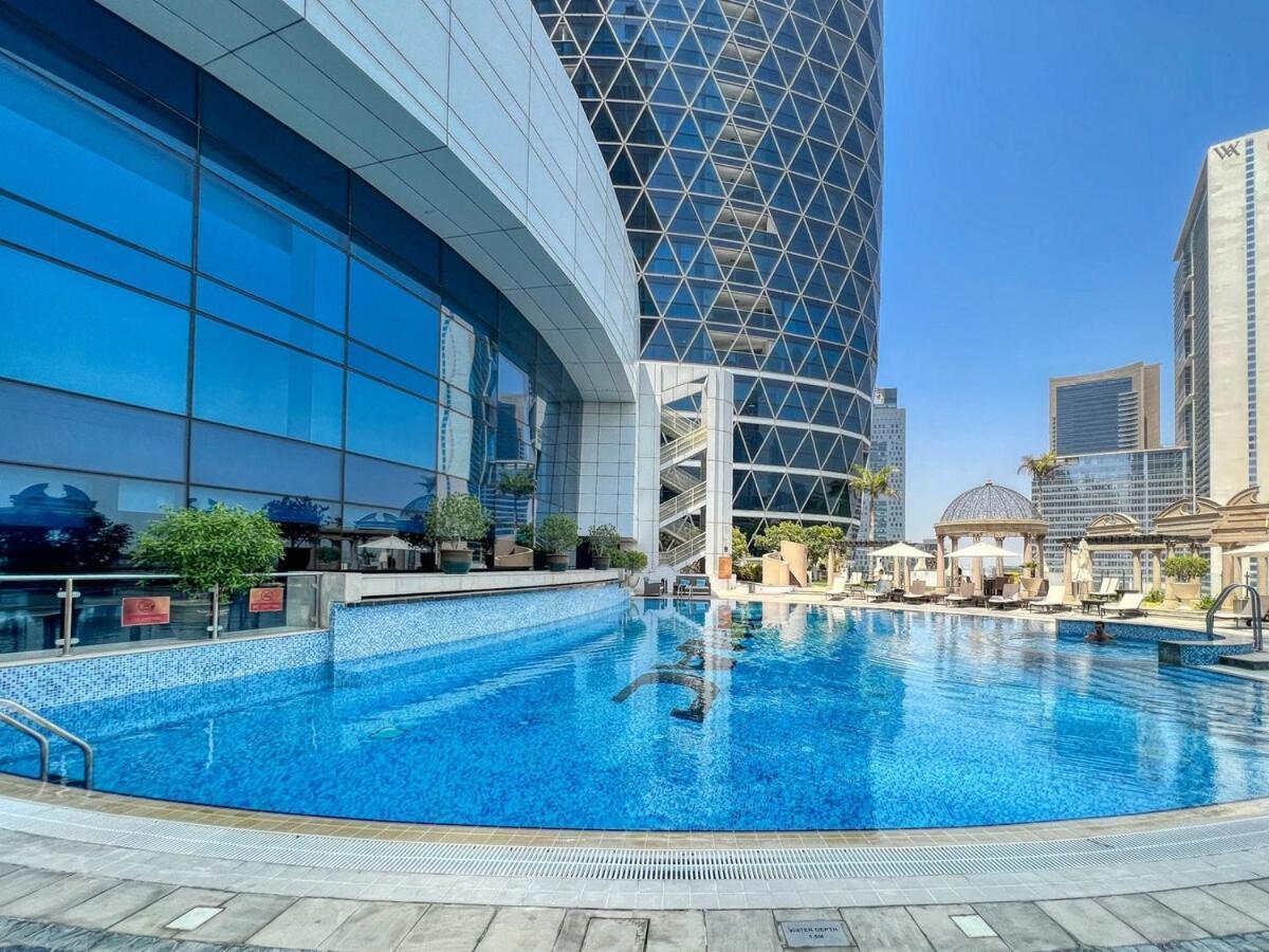 Luxury 2br In Difc, Steps To Gate Avenue And Mall Apartment Dubai