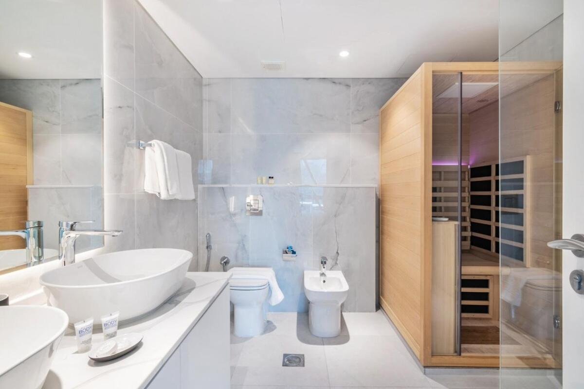 Luxury 2br In Difc, Steps To Gate Avenue And Mall Apartment *
