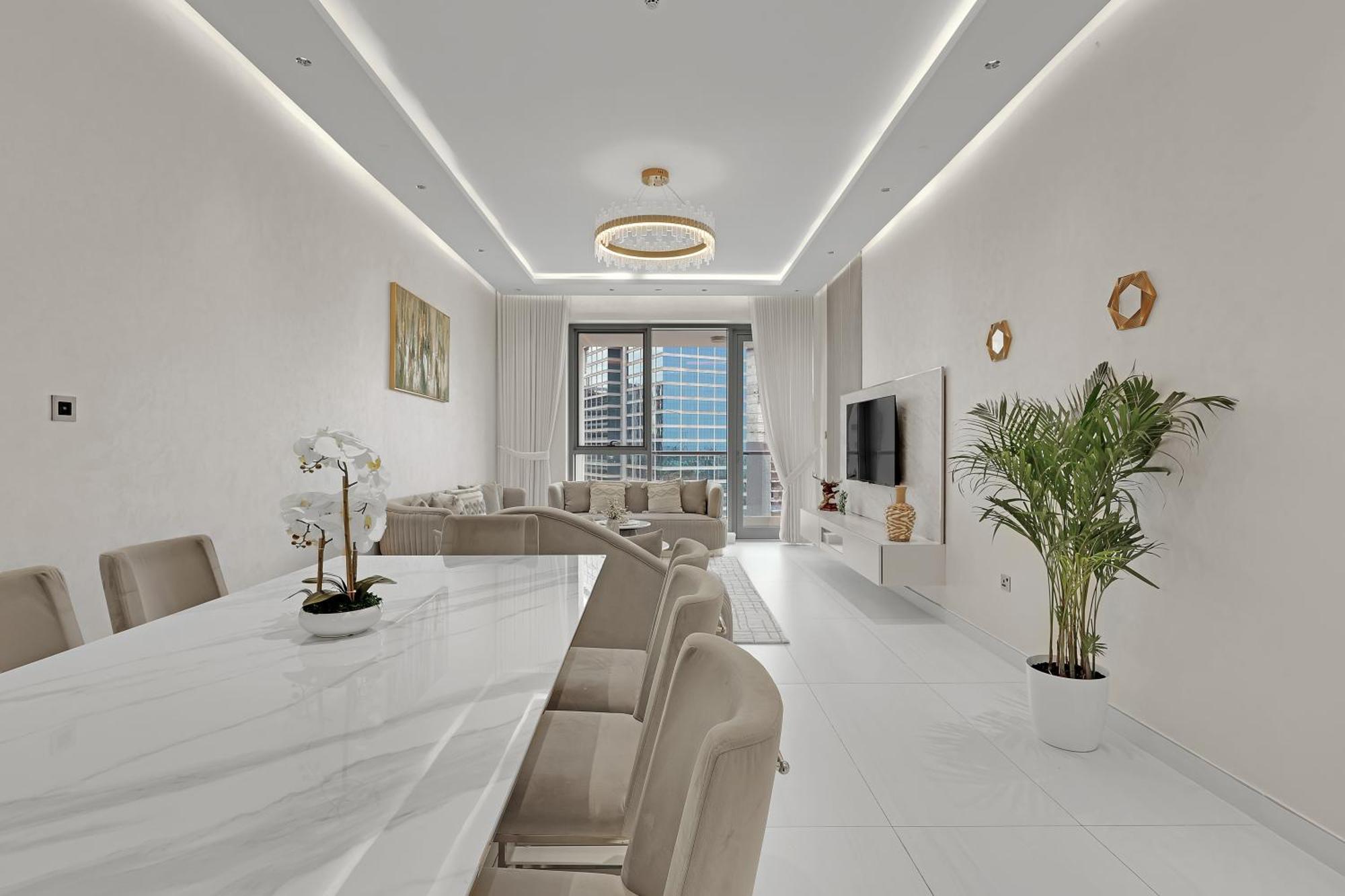 Apartment Spacious 3br And Maid Room, Balcony & Views By Bhavan Dubai
