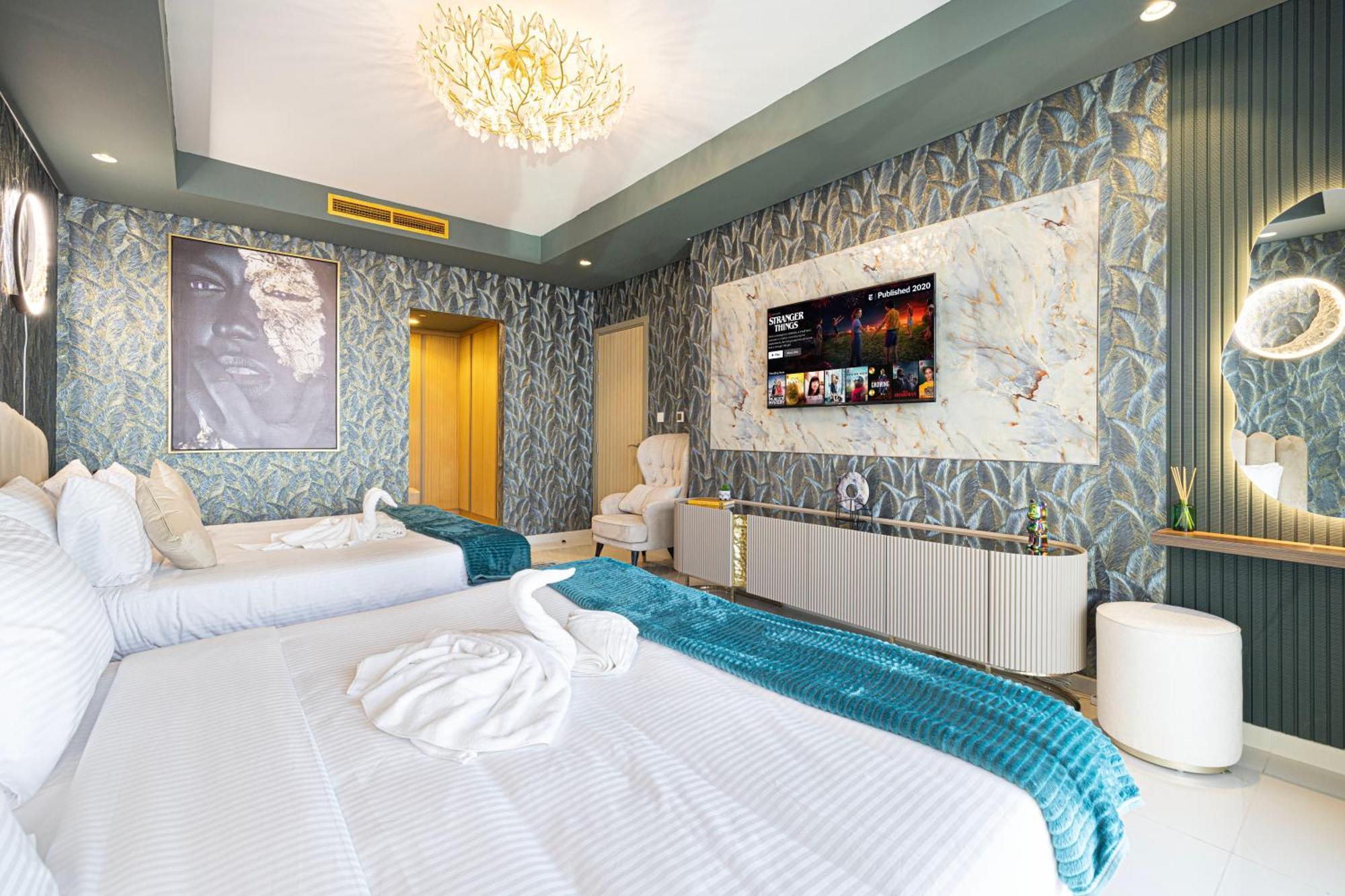 Apartment Cloud Nine Panorama & Rooftop Infinity Pool, 3br In Paramount Midtown Dubai