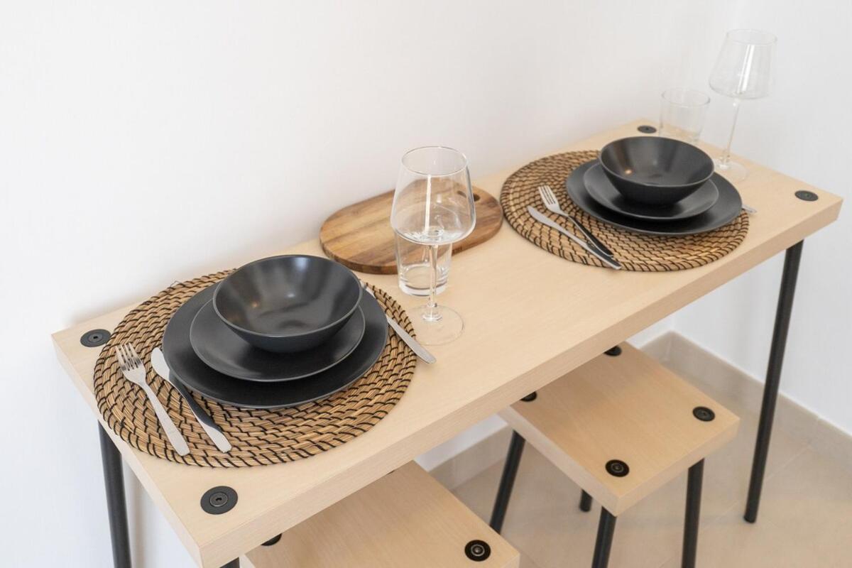 Apartment Stylish For 4 In Vibrant Town Square *