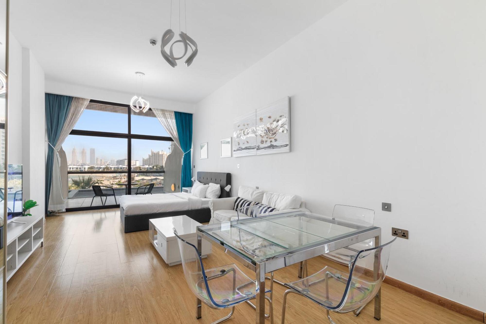 Bright Beachfront With Breathtaking Views Apartment *
