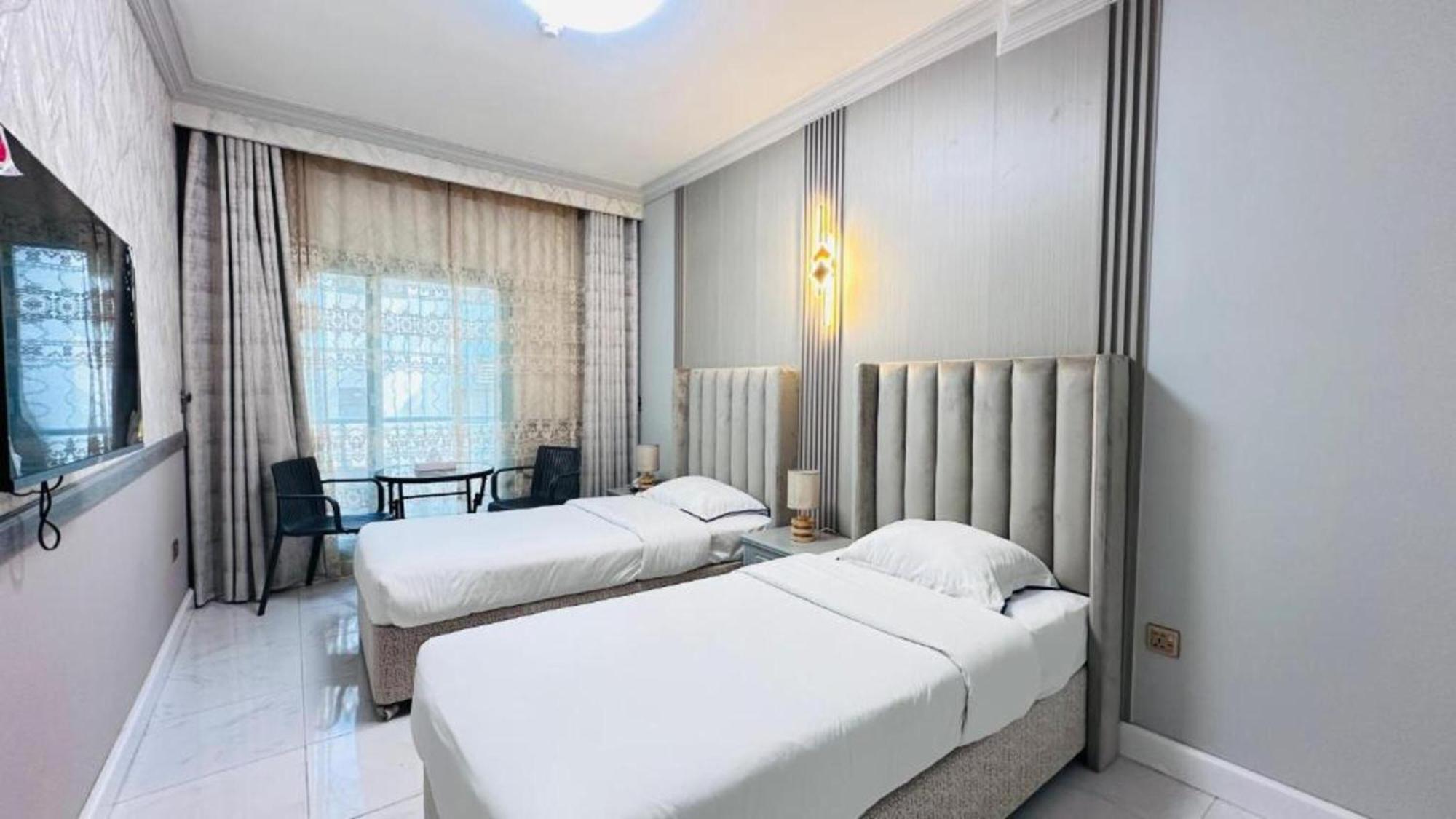 Belvilla Luxury San Marino Near Deira Clock Tower Hotel 4*