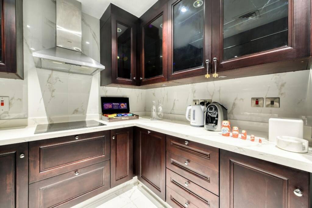 Apartment Downtown Beautiful 1bed With Outdoor Garden