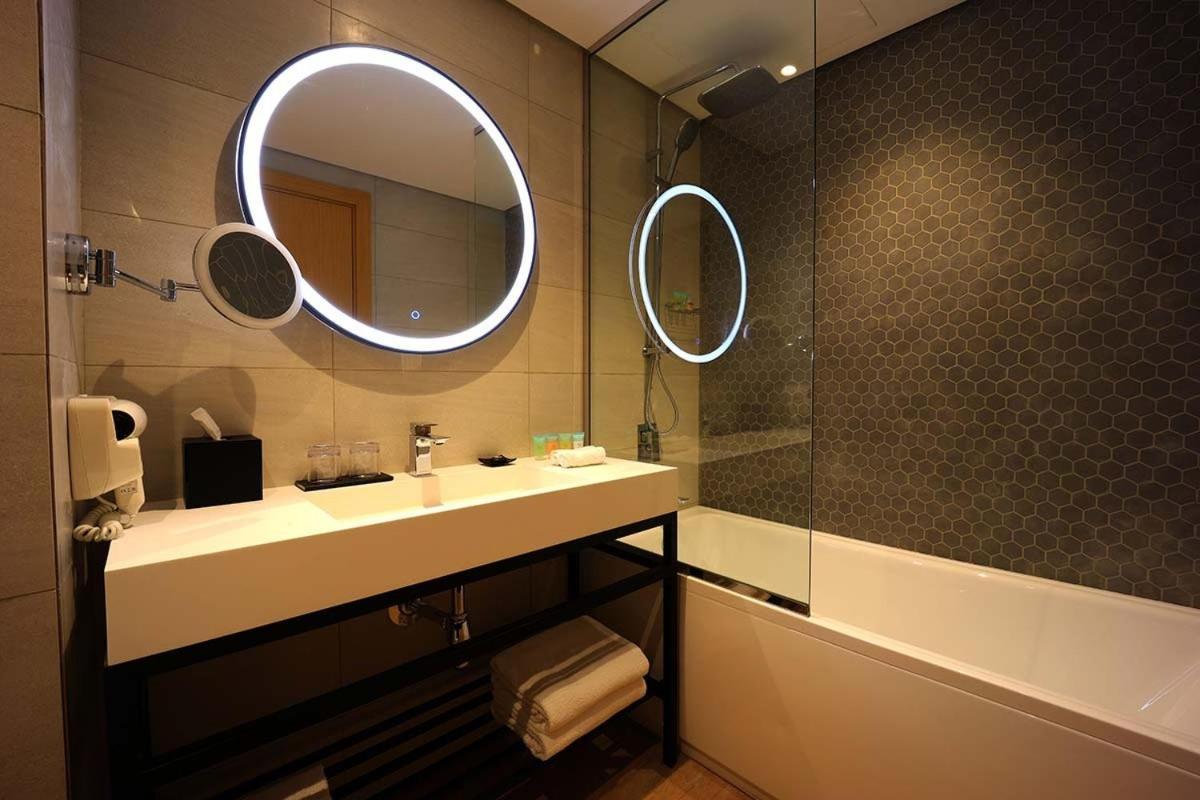 Apartment In Novotel Jvt Comfort For 4 Guests *